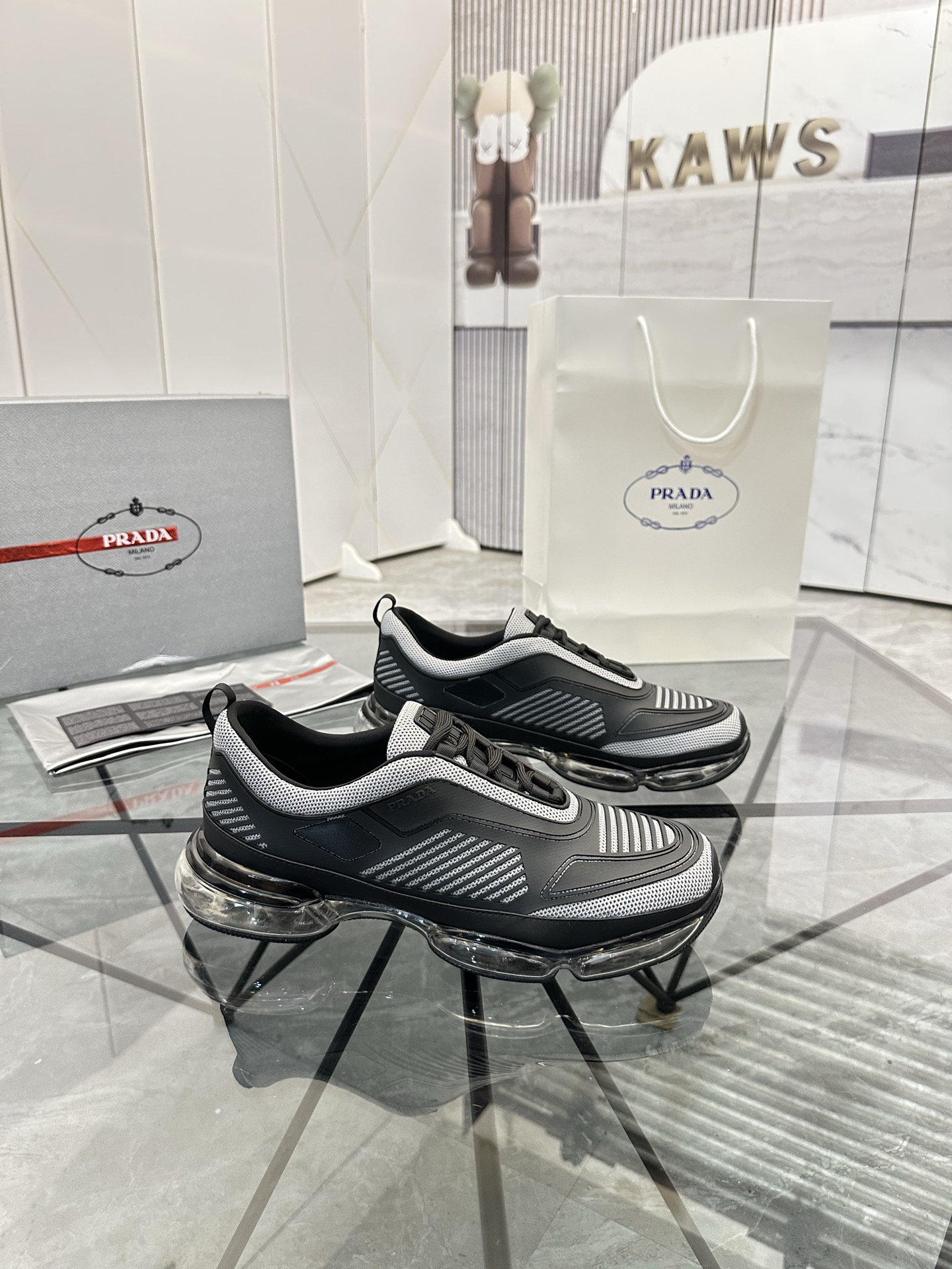 Precio de venta: P310 Calidad superior de gama altaMarca: Prada *"Prada*" mocasines de caña bajaTall