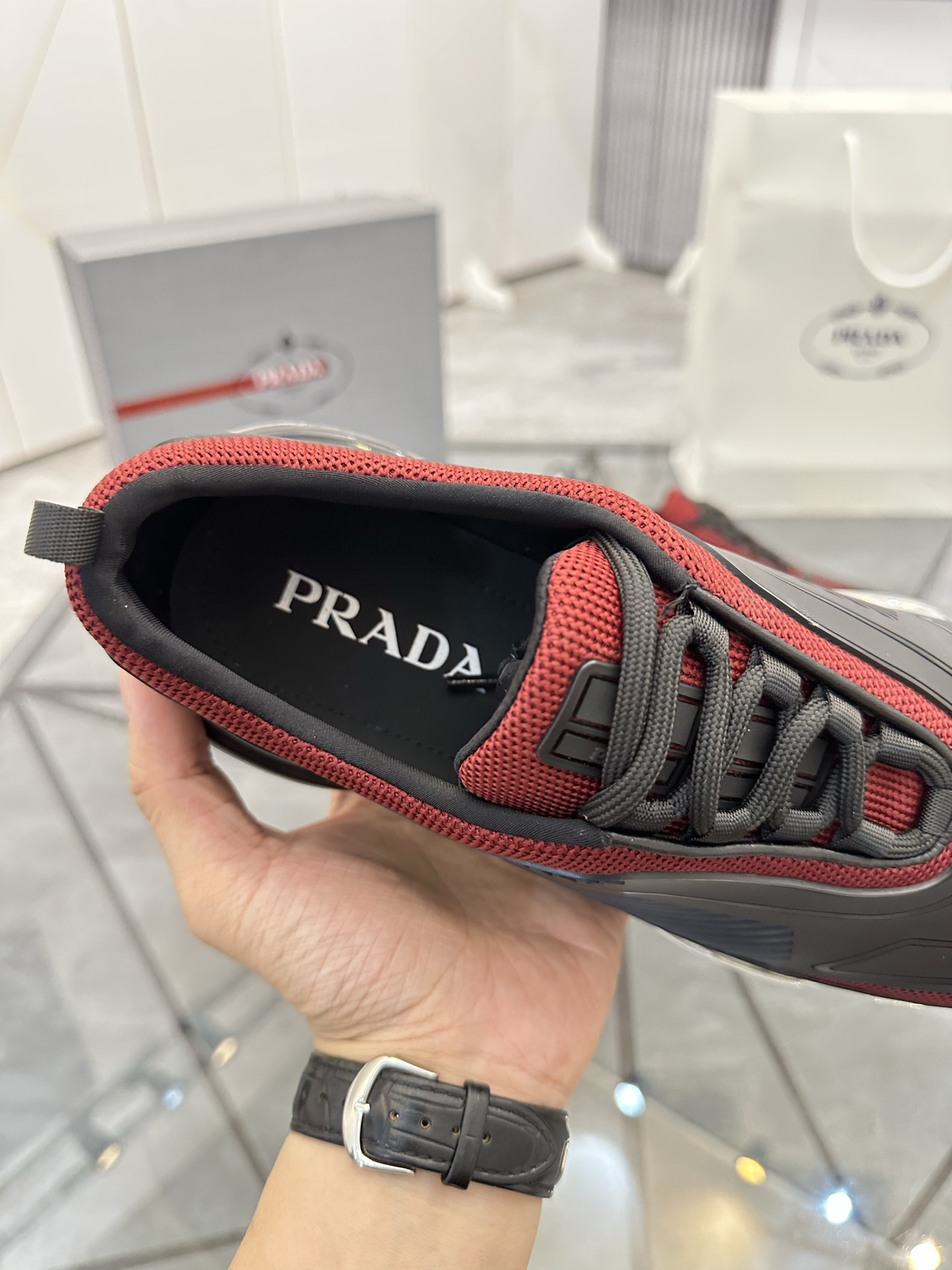 Precio de venta: P310 Calidad superior de gama altaMarca: Prada *"Prada*" mocasines de caña bajaTall