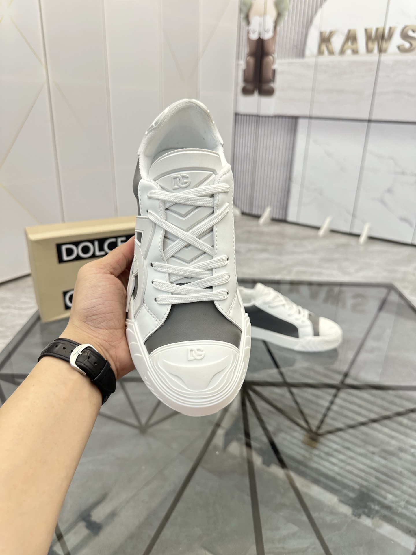 Precio de venta: P230 Marca: DG Dolce & Gabbana Low-top Casual Shoes Talla: 35-44 (se puede personal