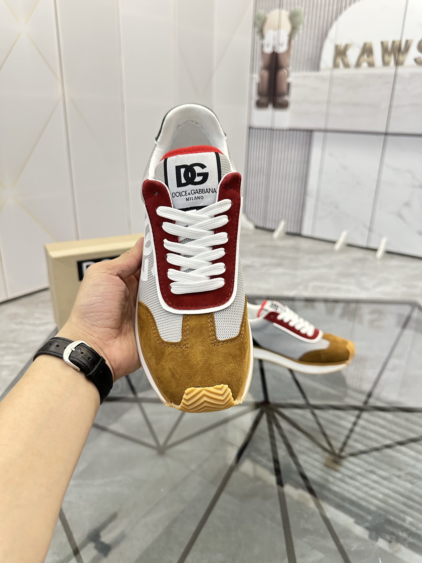Precio de venta: P210 Marca del producto: DG Dolce & Gabbana Low-top Casual Shoes Talla: 38-44 (se p