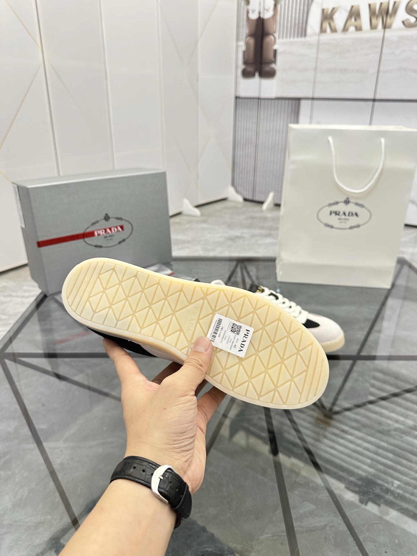 Precio de venta: P250 Calidad superior de gama altaMarca: Prada *"Prada*" mocasines de caña bajaTall
