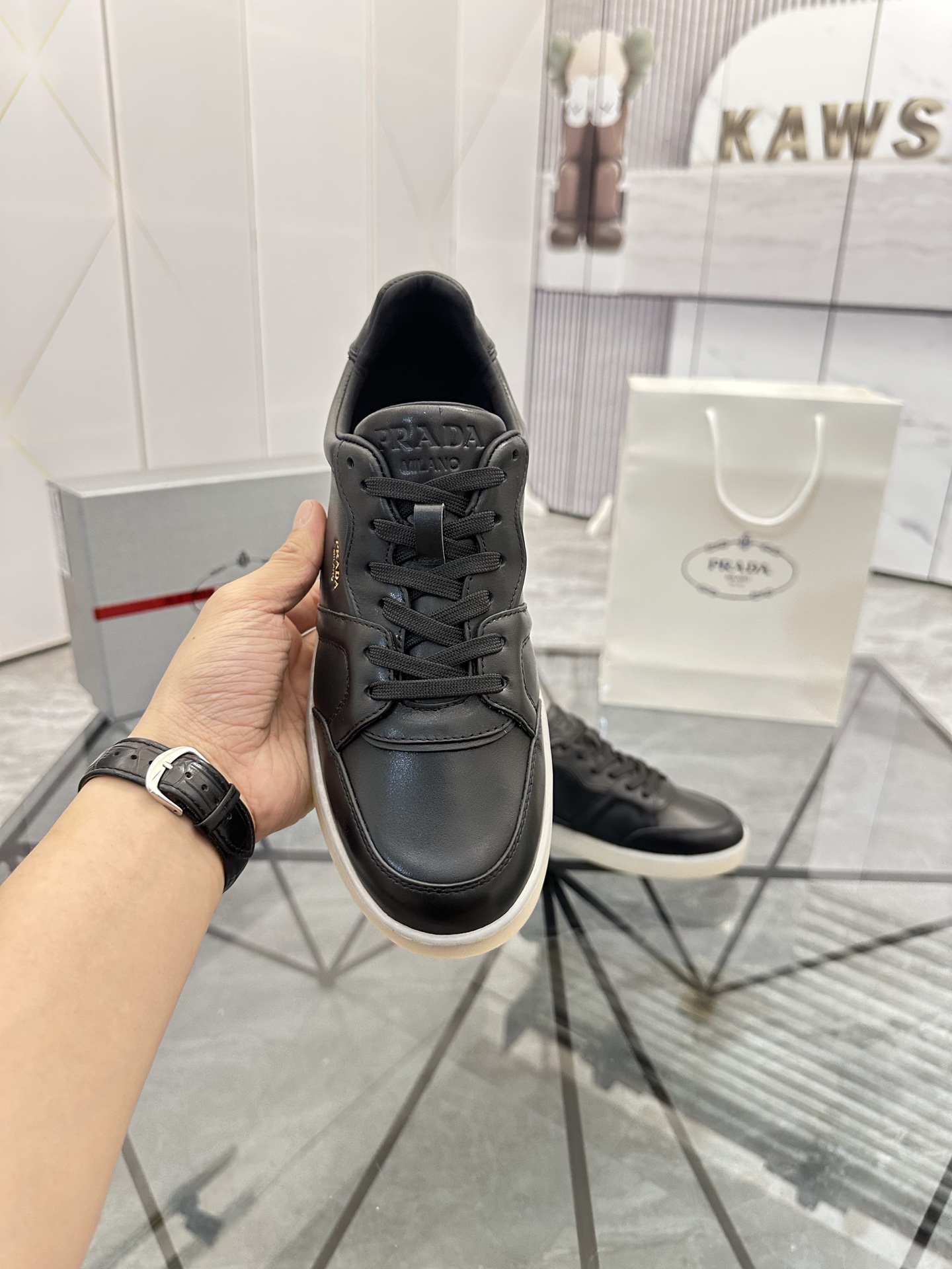 Precio de venta: P270 Calidad superior de gama altaMarca: Prada *"Prada*" mocasines de caña bajaTall