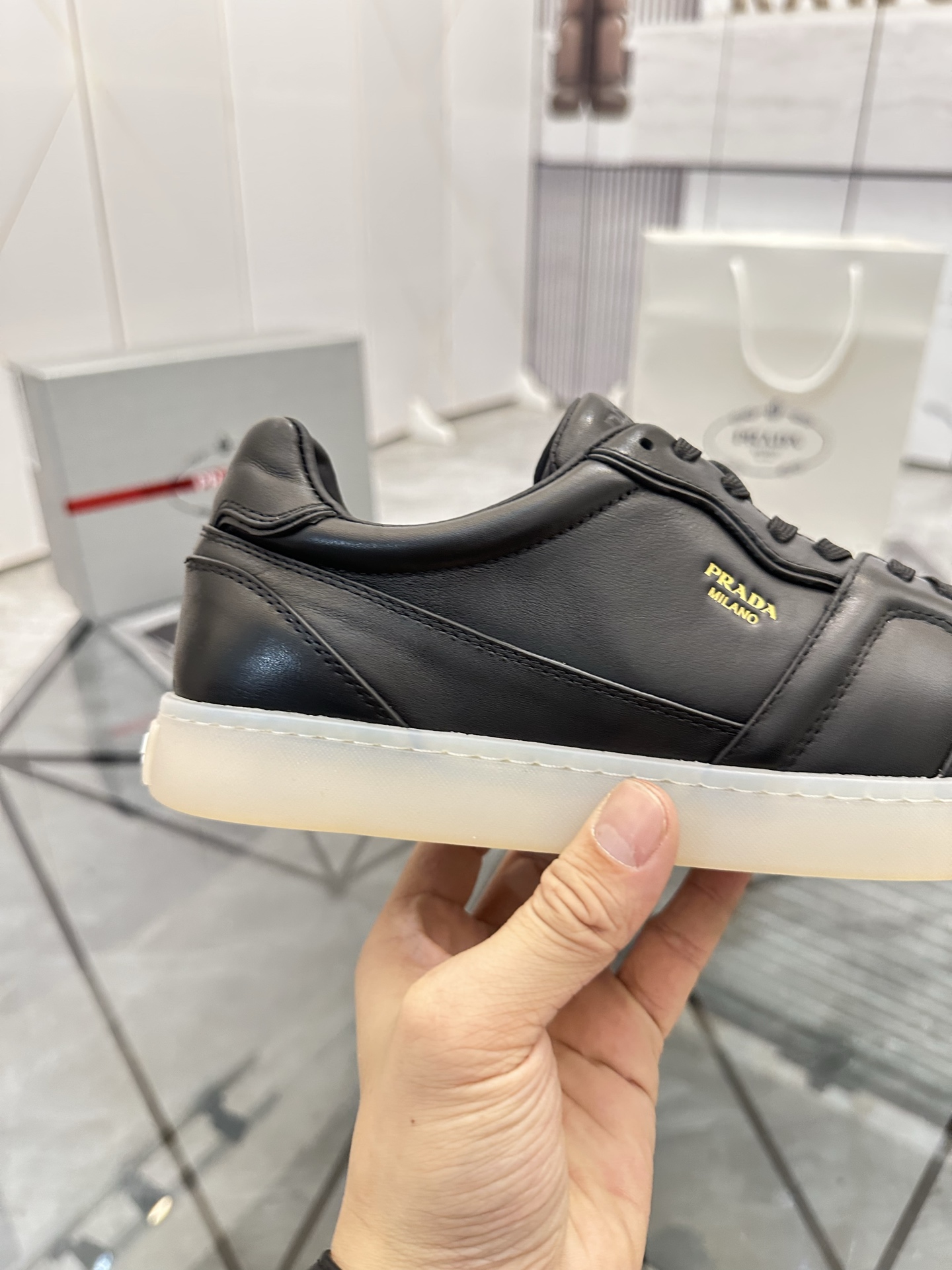 Precio de venta: P270 Calidad superior de gama altaMarca: Prada *"Prada*" mocasines de caña bajaTall
