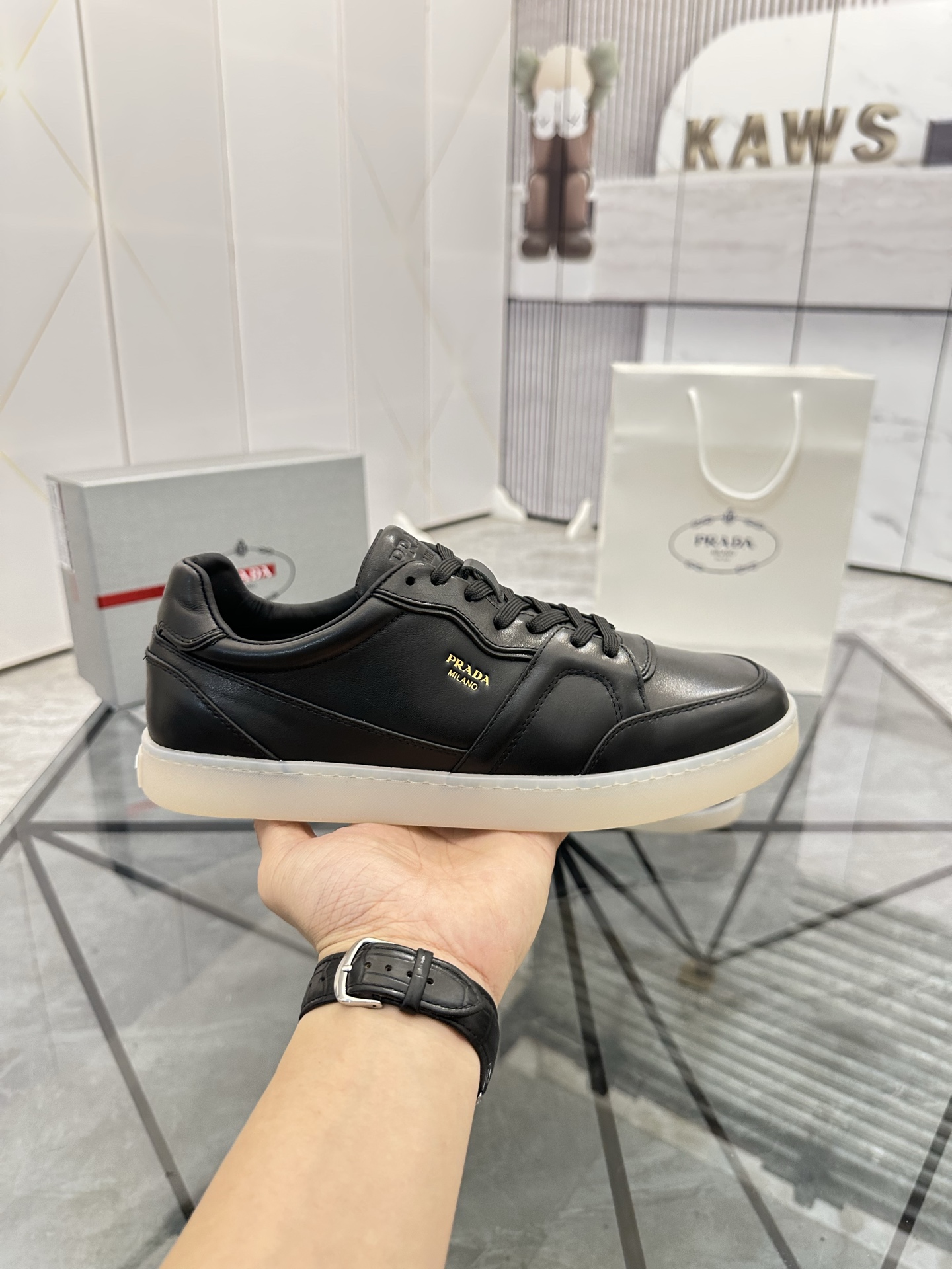 Precio de venta: P270 Calidad superior de gama altaMarca: Prada *"Prada*" mocasines de caña bajaTall