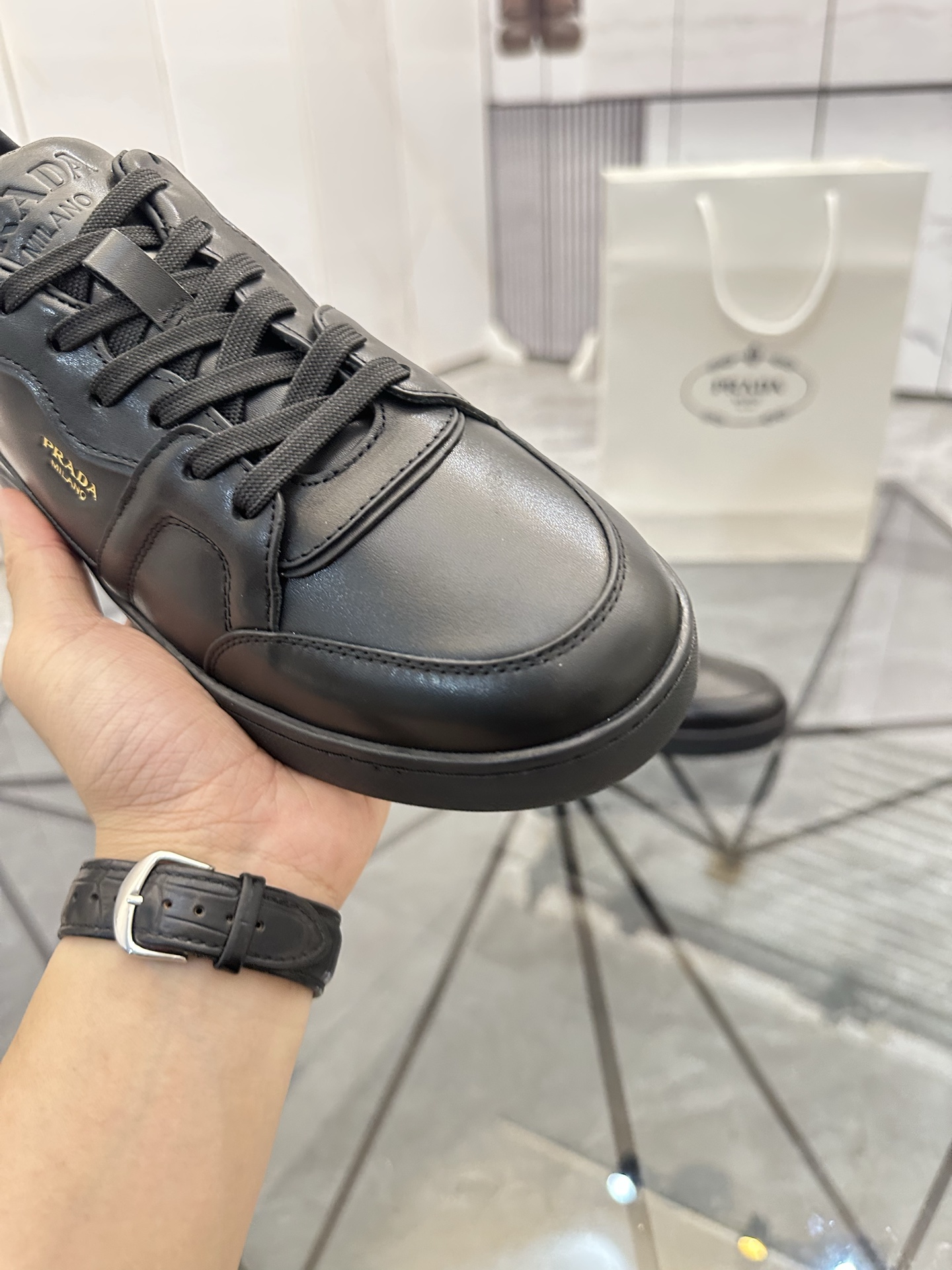 Precio de venta: P270 Calidad superior de gama altaMarca: Prada *"Prada*" mocasines de caña bajaTall