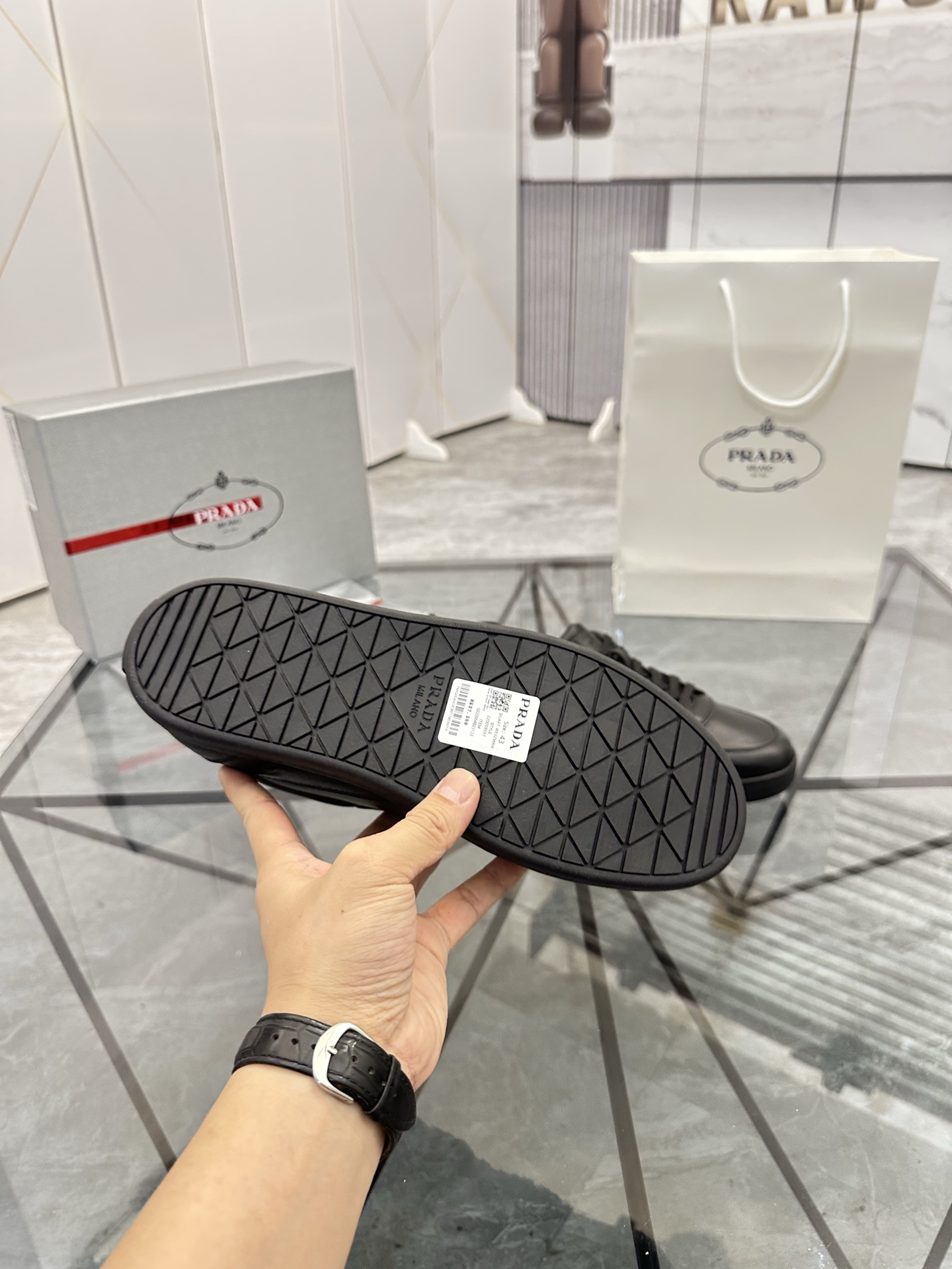 Precio de venta: P270 Calidad superior de gama altaMarca: Prada *"Prada*" mocasines de caña bajaTall