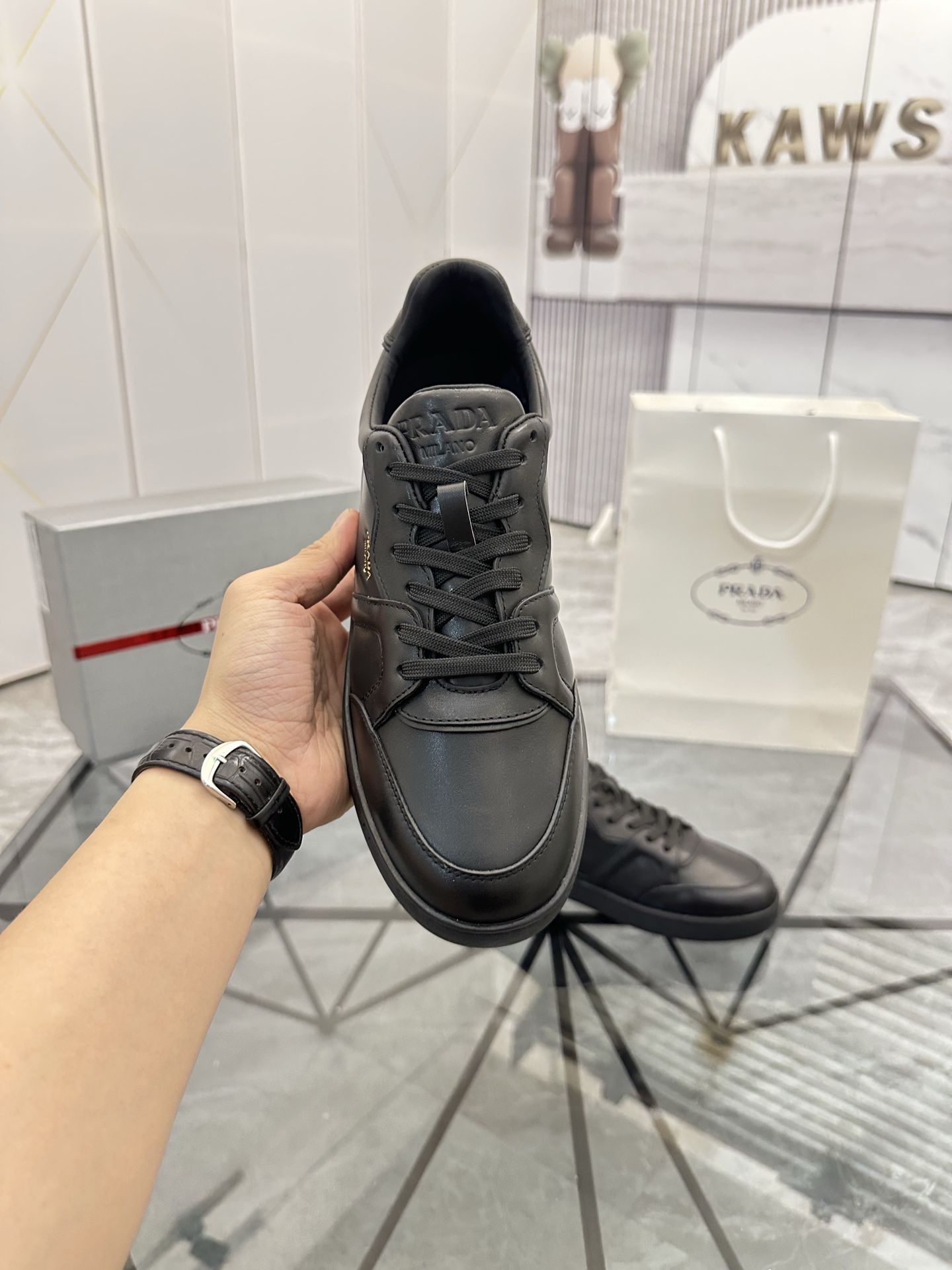 Precio de venta: P270 Calidad superior de gama altaMarca: Prada *"Prada*" mocasines de caña bajaTall