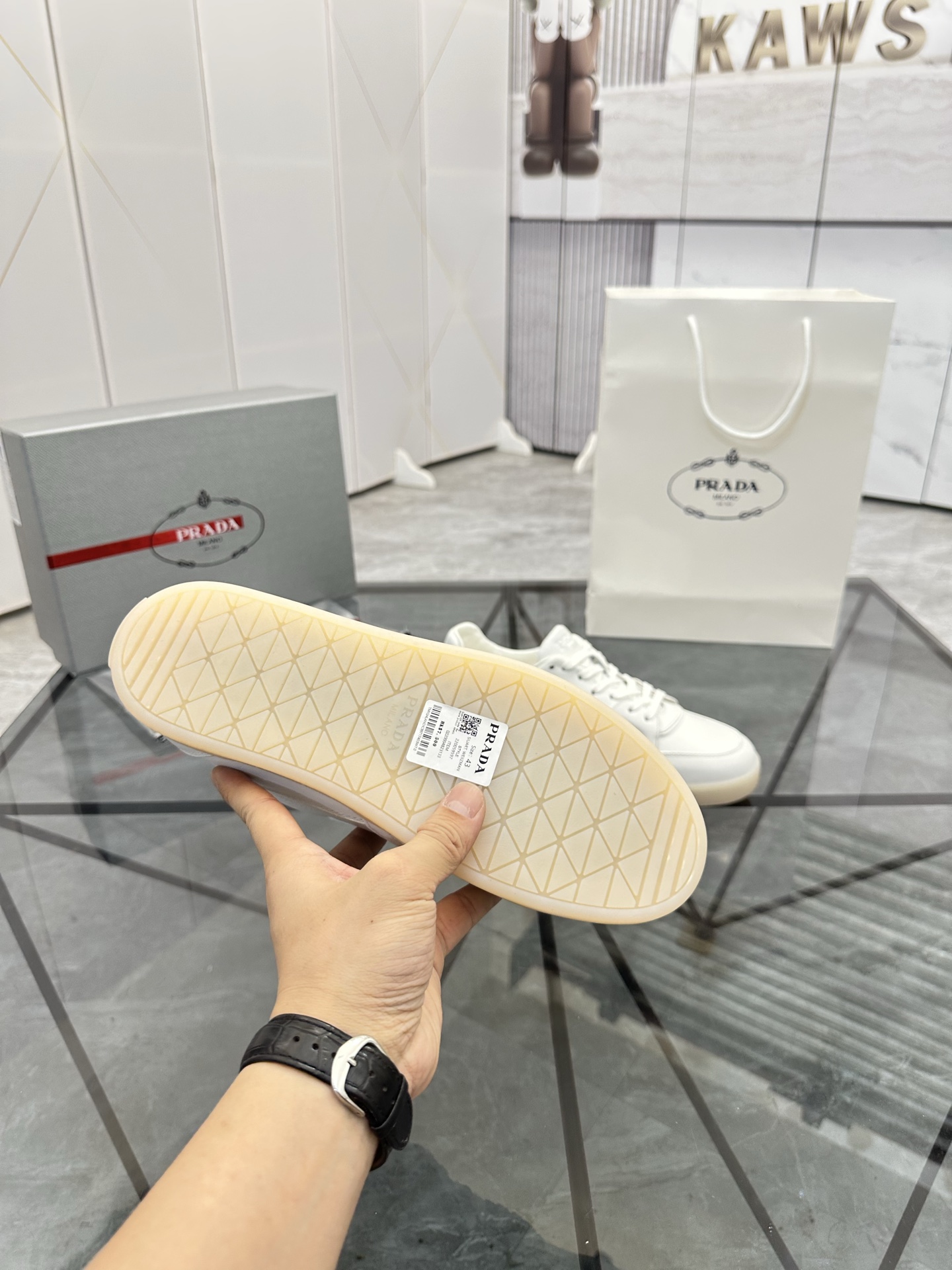 Precio de venta: P270 Calidad superior de gama altaMarca: Prada *"Prada*" mocasines de caña bajaTall