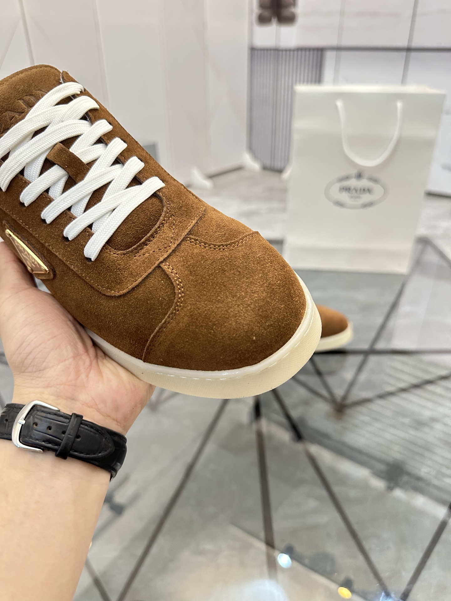 Precio de venta: P250 Calidad superior de gama altaMarca: Prada *"Prada*" mocasines de caña bajaTall