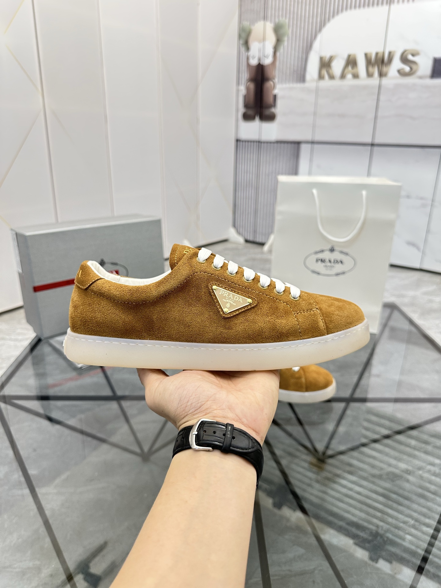 Precio de venta: P250 Calidad superior de gama altaMarca: Prada *"Prada*" mocasines de caña bajaTall