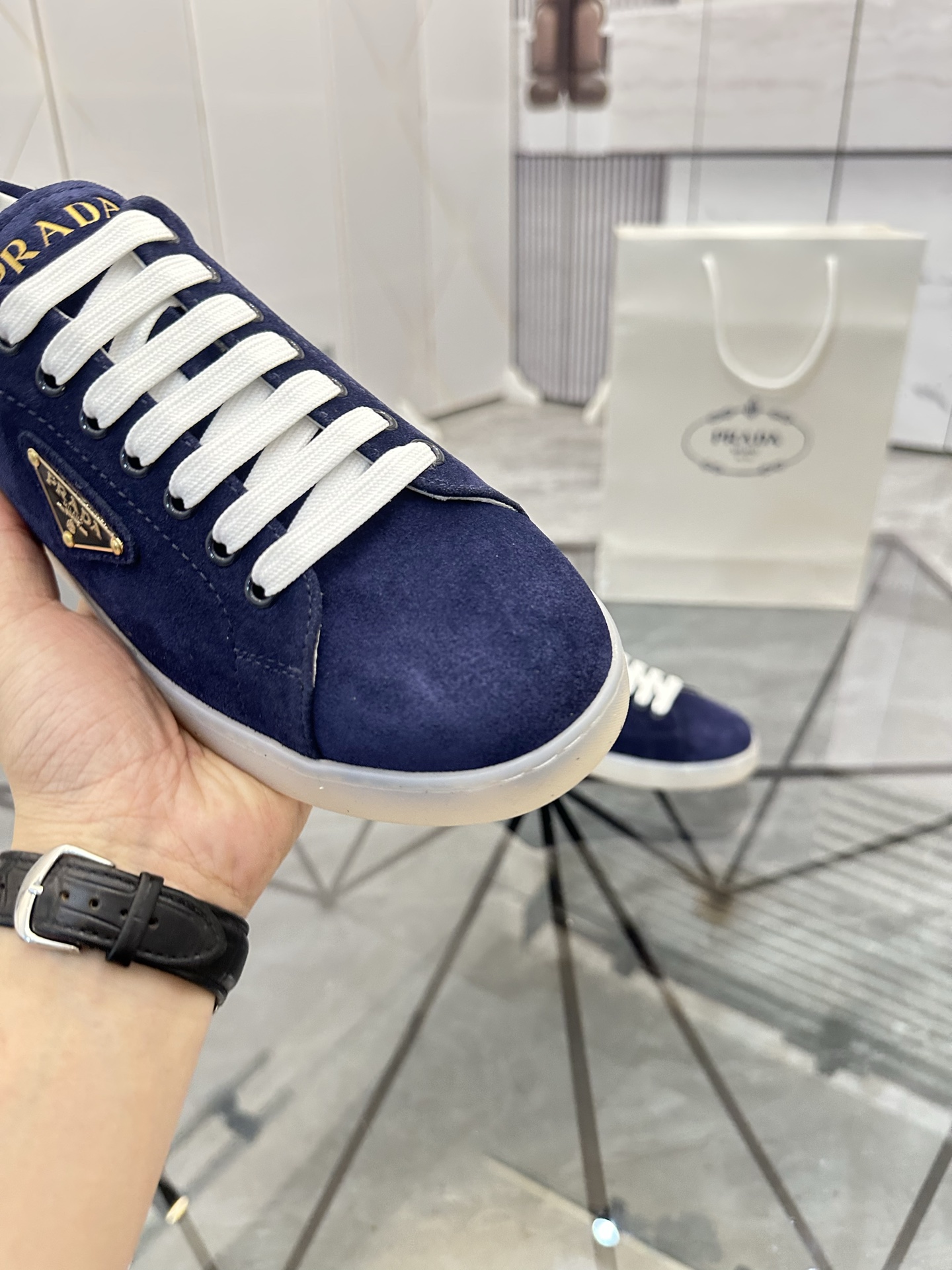 Precio de venta: P250 Calidad superior de gama altaMarca: Prada *"Prada*" mocasines de caña bajaTall