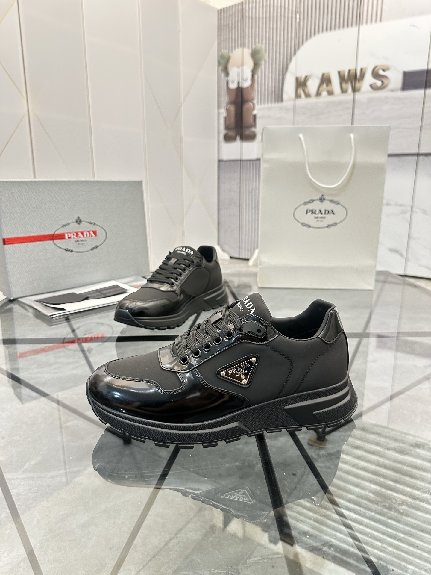 Precio de venta: P270 Artículos de alta gama y calidad superiorMarca: Prada *