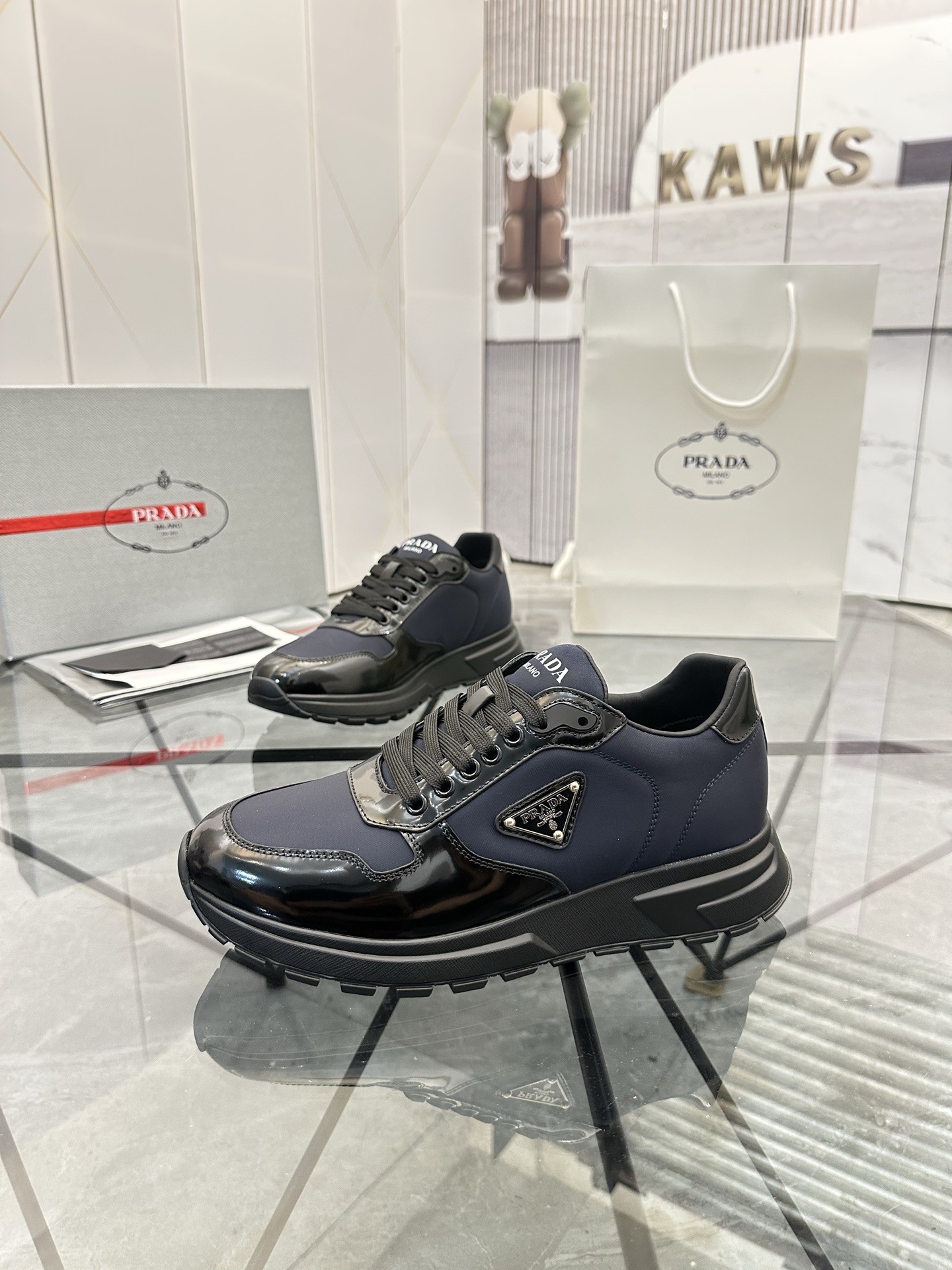 Precio de venta: P270 Artículos de alta gama y calidad superiorMarca: Prada *