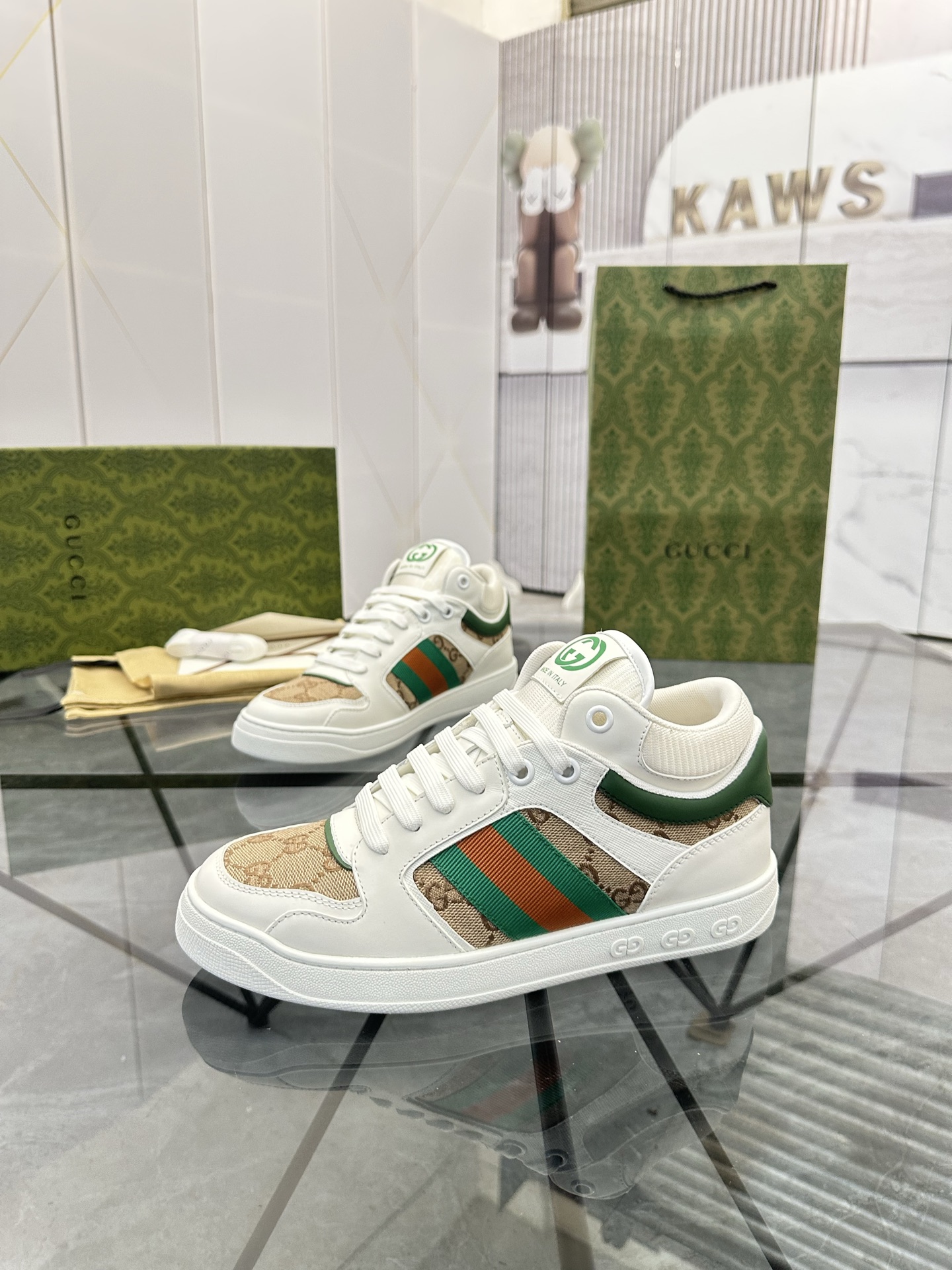 Precio de venta: P260 Calidad superiorMarca: Gucci* mocasines de caña bajaTalla: 38-44 (se puede per