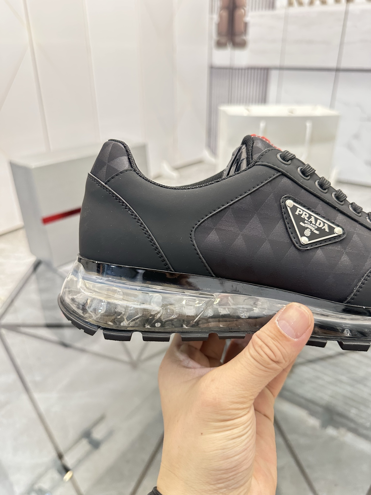 Precio de venta: P310 Artículos de alta gama y máxima calidadMarca: Prada *"Prada*" mocasines de cañ