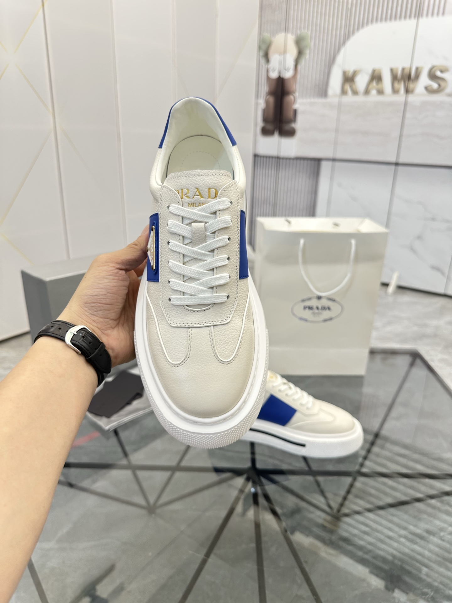 Precio de venta: P270 Artículos de alta gama y máxima calidadMarca: Prada *"Prada*" mocasines de cañ