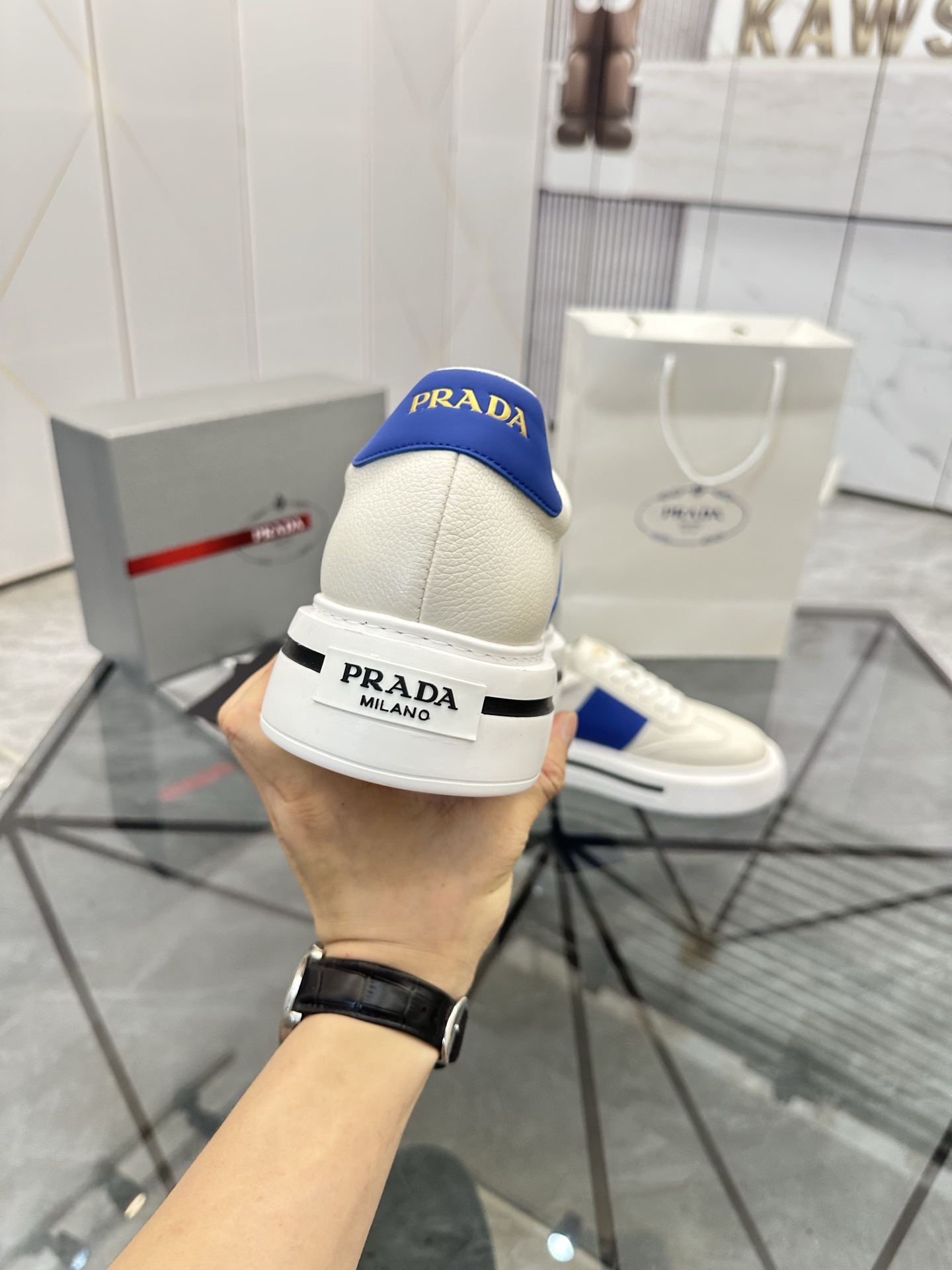 Precio de venta: P270 Artículos de alta gama y máxima calidadMarca: Prada *"Prada*" mocasines de cañ