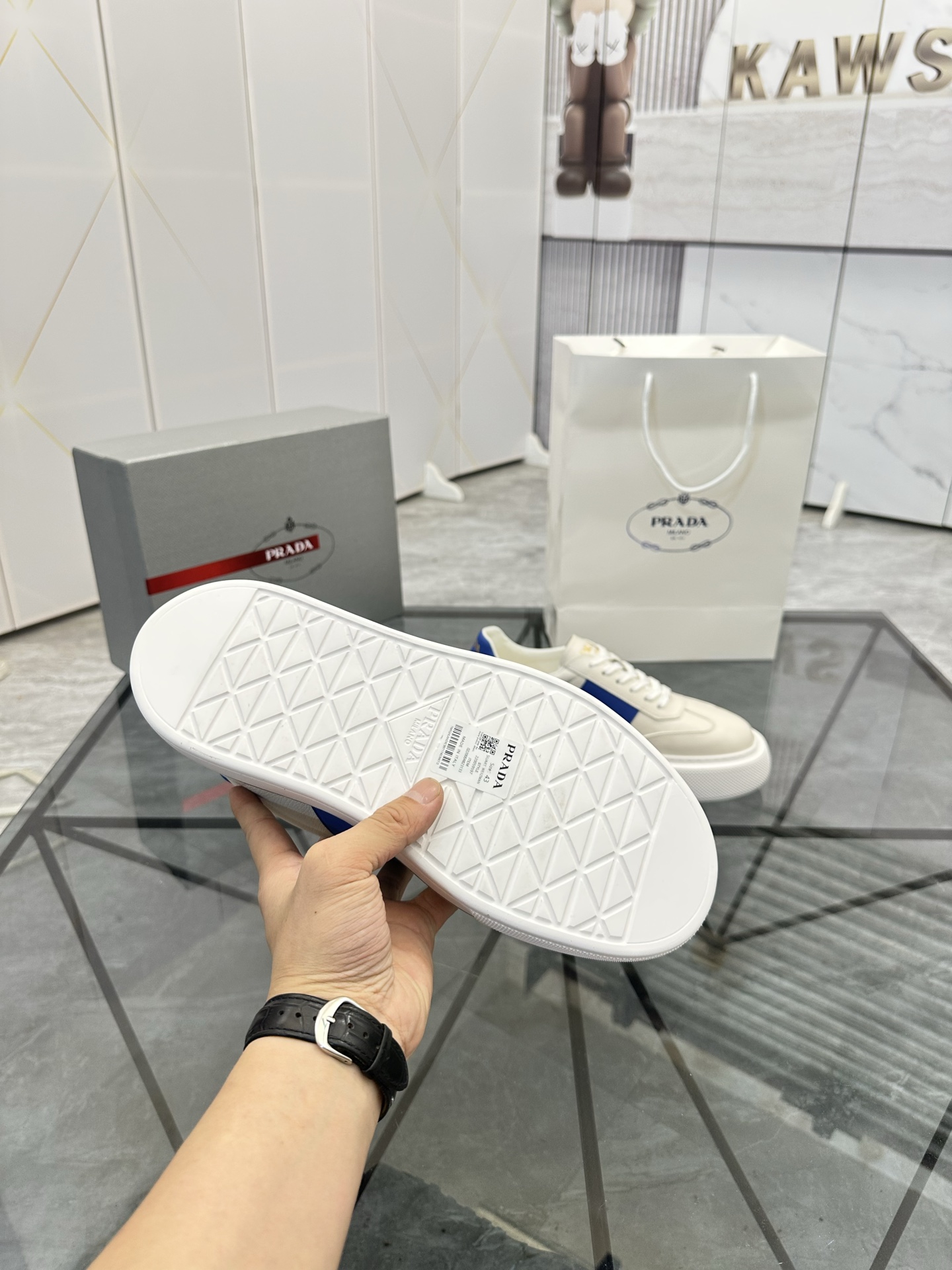Precio de venta: P270 Artículos de alta gama y máxima calidadMarca: Prada *"Prada*" mocasines de cañ