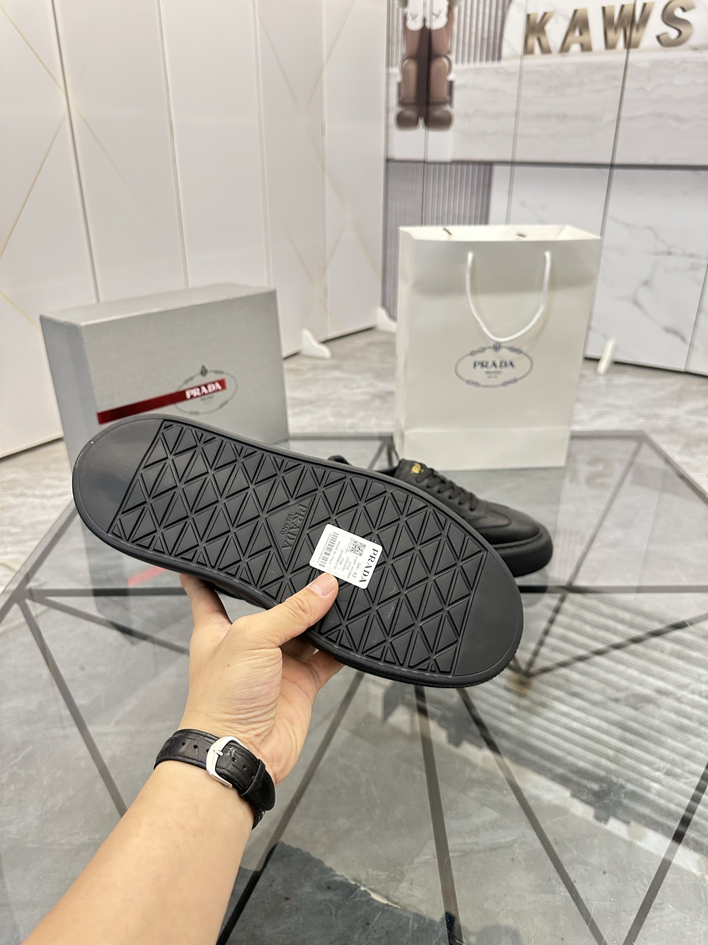 Precio de venta: P270 Artículos de alta gama y máxima calidadMarca: Prada *"Prada*" mocasines de cañ