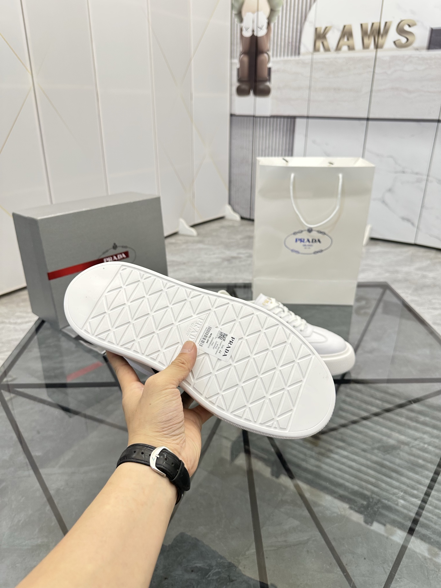 Precio de venta: P270 Artículos de alta gama y máxima calidadMarca: Prada *"Prada*" mocasines de cañ