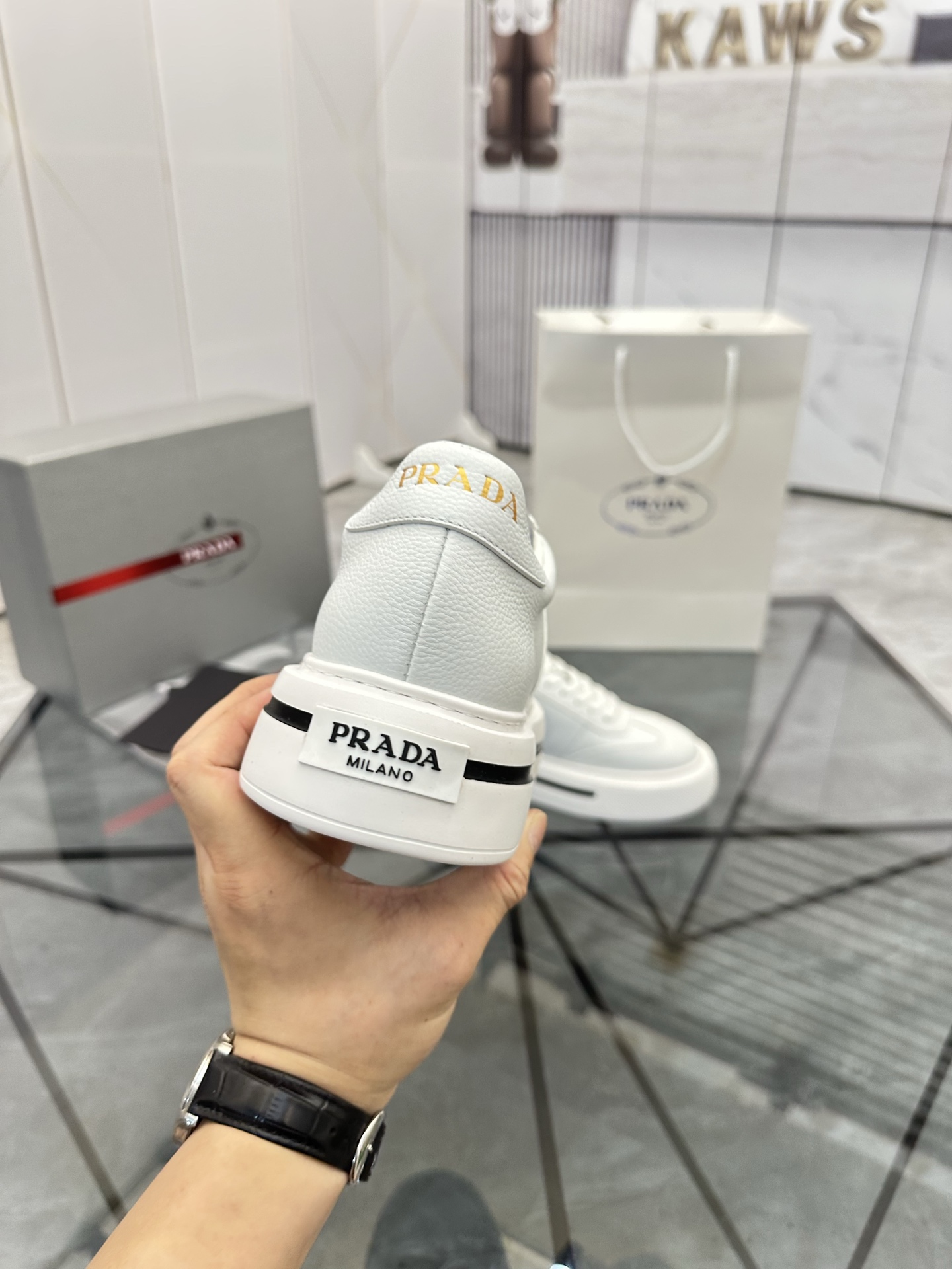Precio de venta: P270 Artículos de alta gama y máxima calidadMarca: Prada *"Prada*" mocasines de cañ