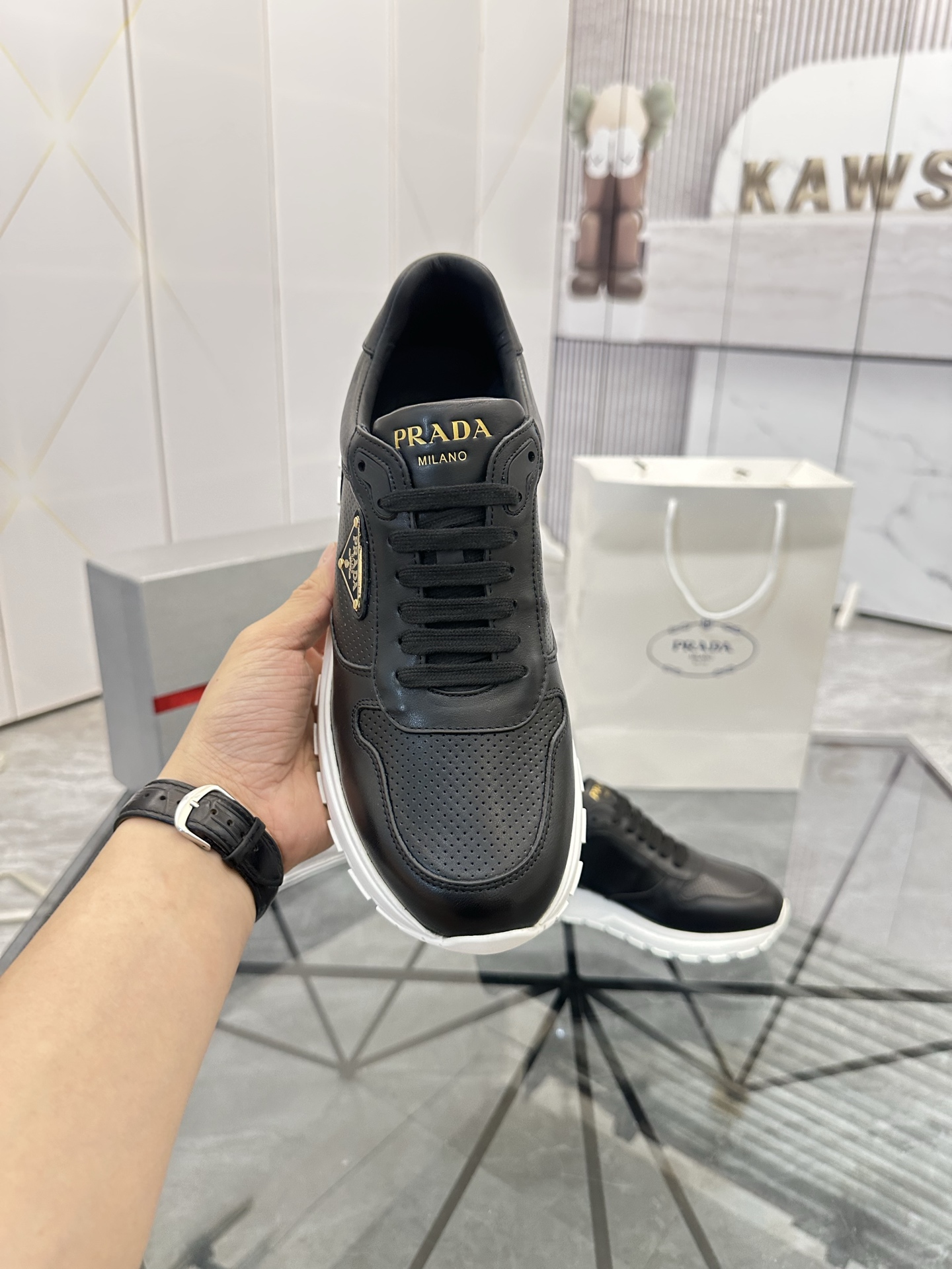 Precio de venta: P270 Artículos de alta gama y máxima calidadMarca: Prada *"Prada*" mocasines de cañ