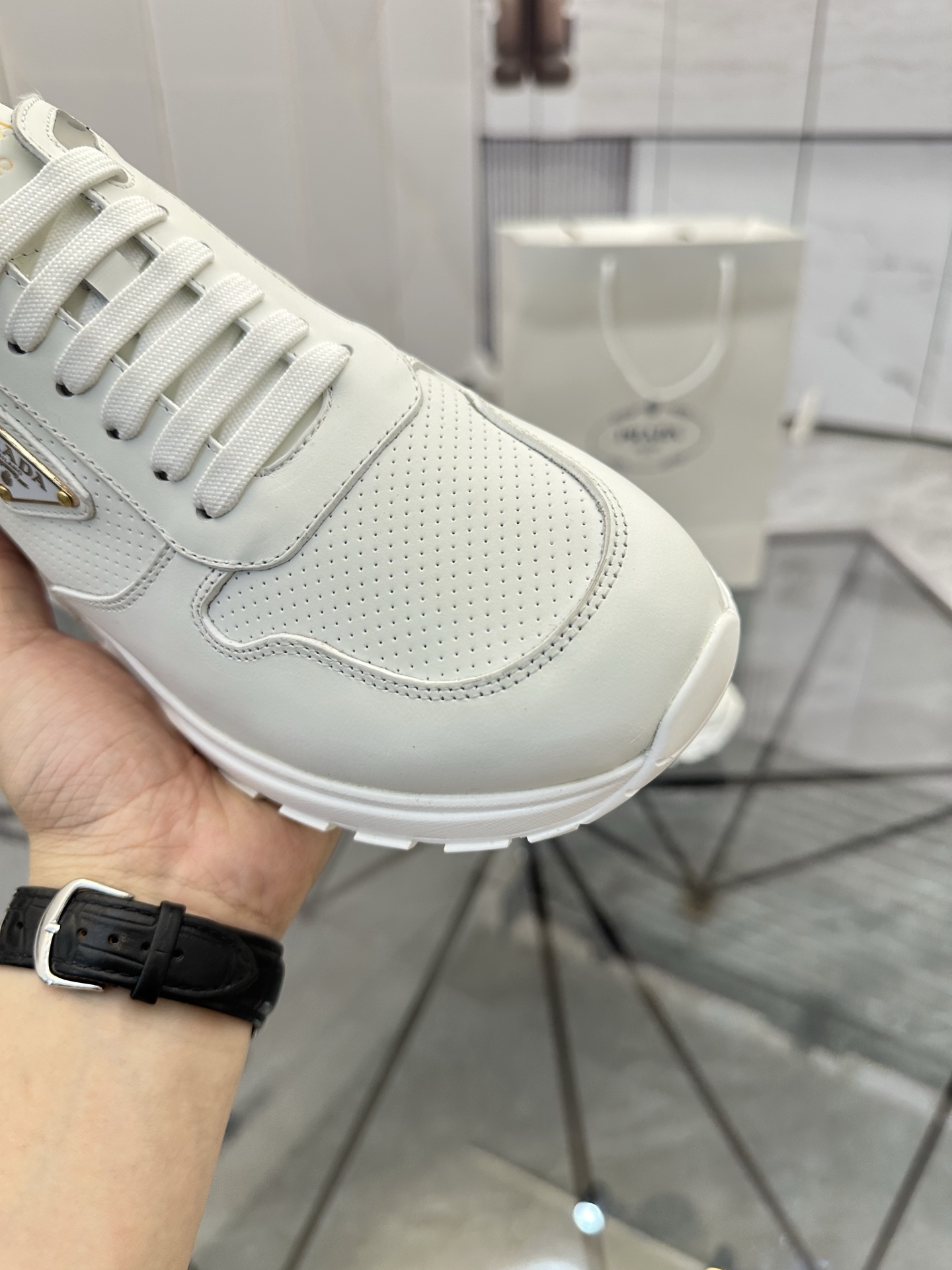 Precio de venta: P270 Artículos de alta gama y máxima calidadMarca: Prada *"Prada*" mocasines de cañ