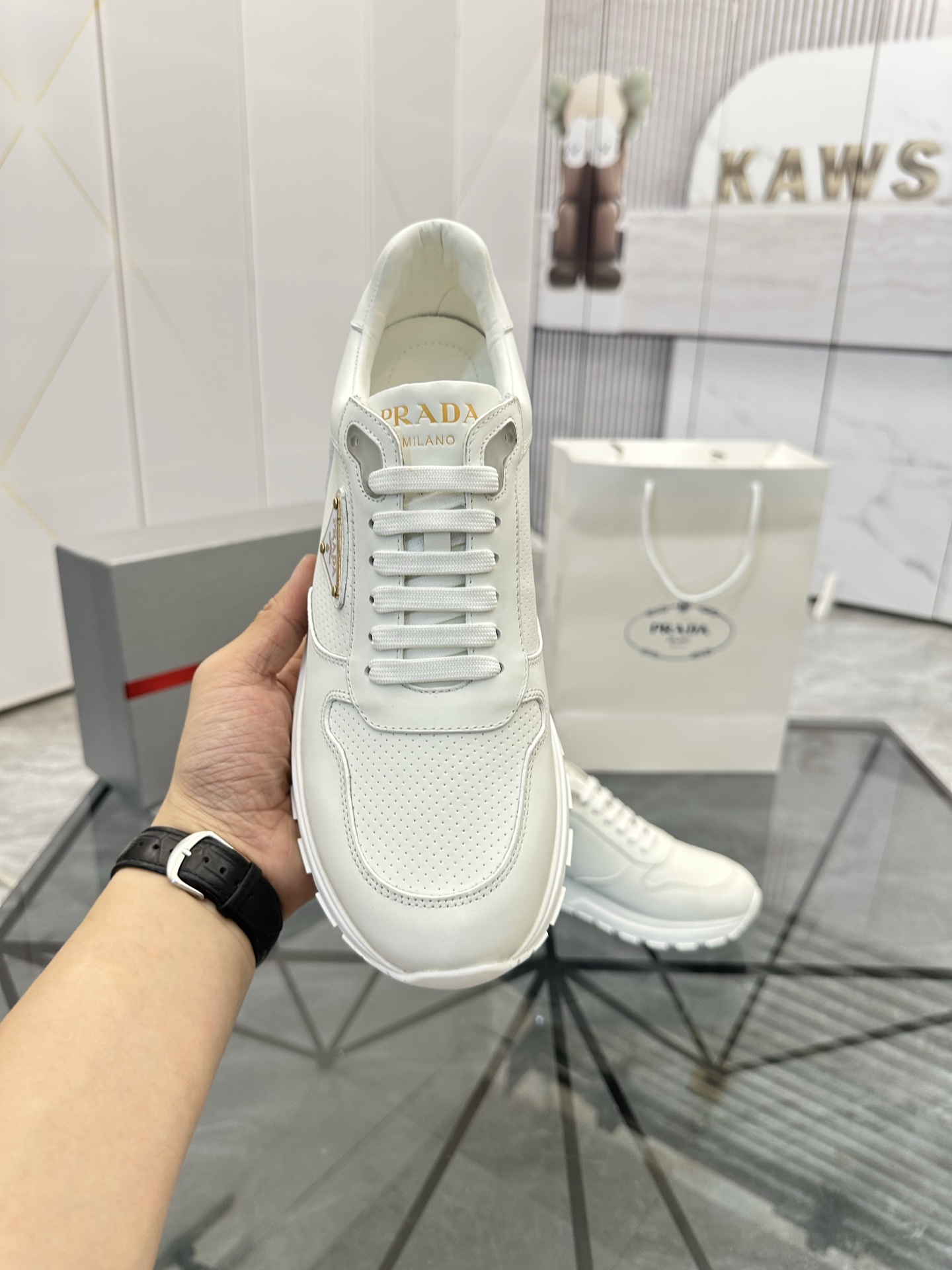 Precio de venta: P270 Artículos de alta gama y máxima calidadMarca: Prada *"Prada*" mocasines de cañ