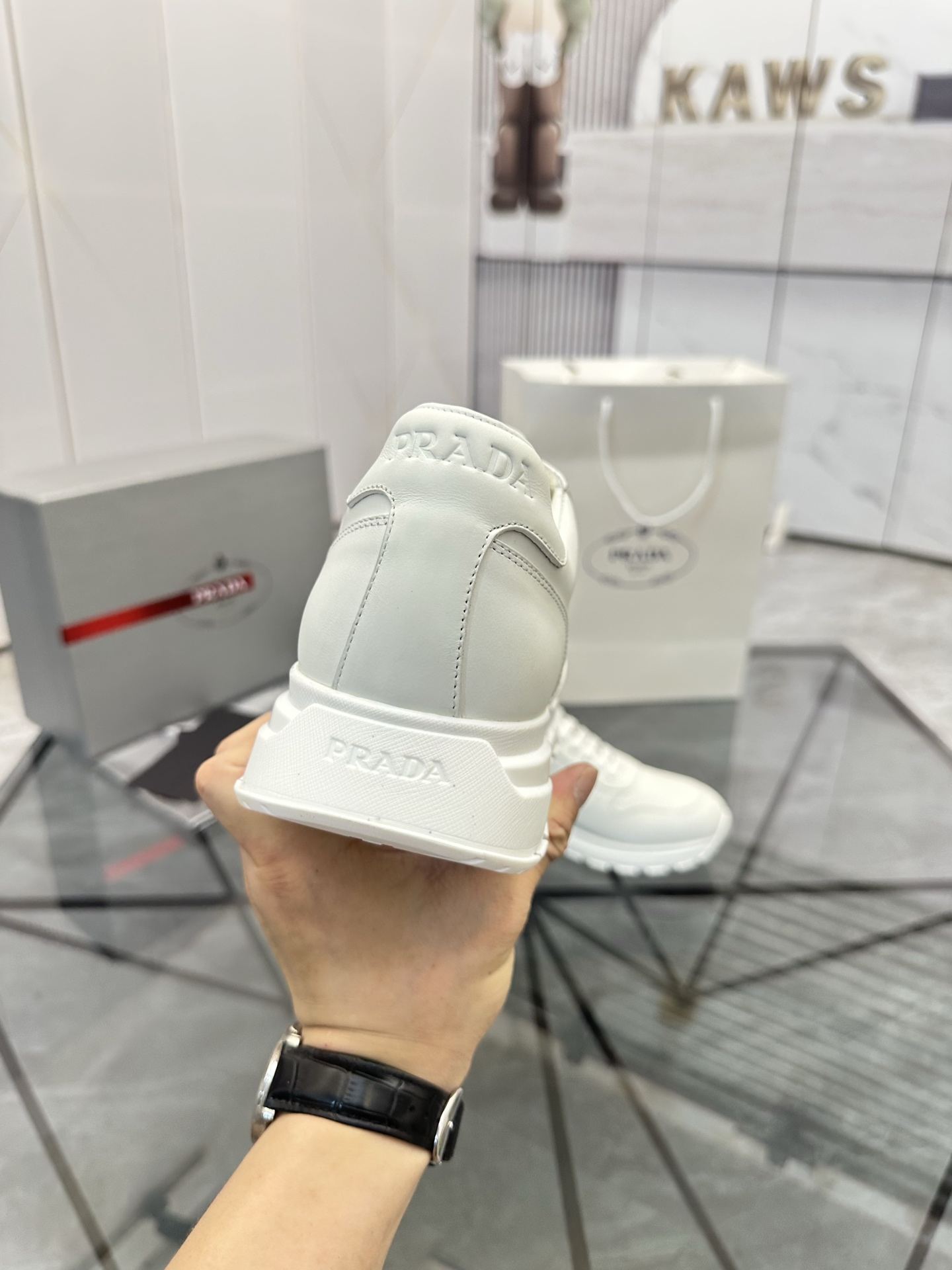 Precio de venta: P270 Artículos de alta gama y máxima calidadMarca: Prada *"Prada*" mocasines de cañ