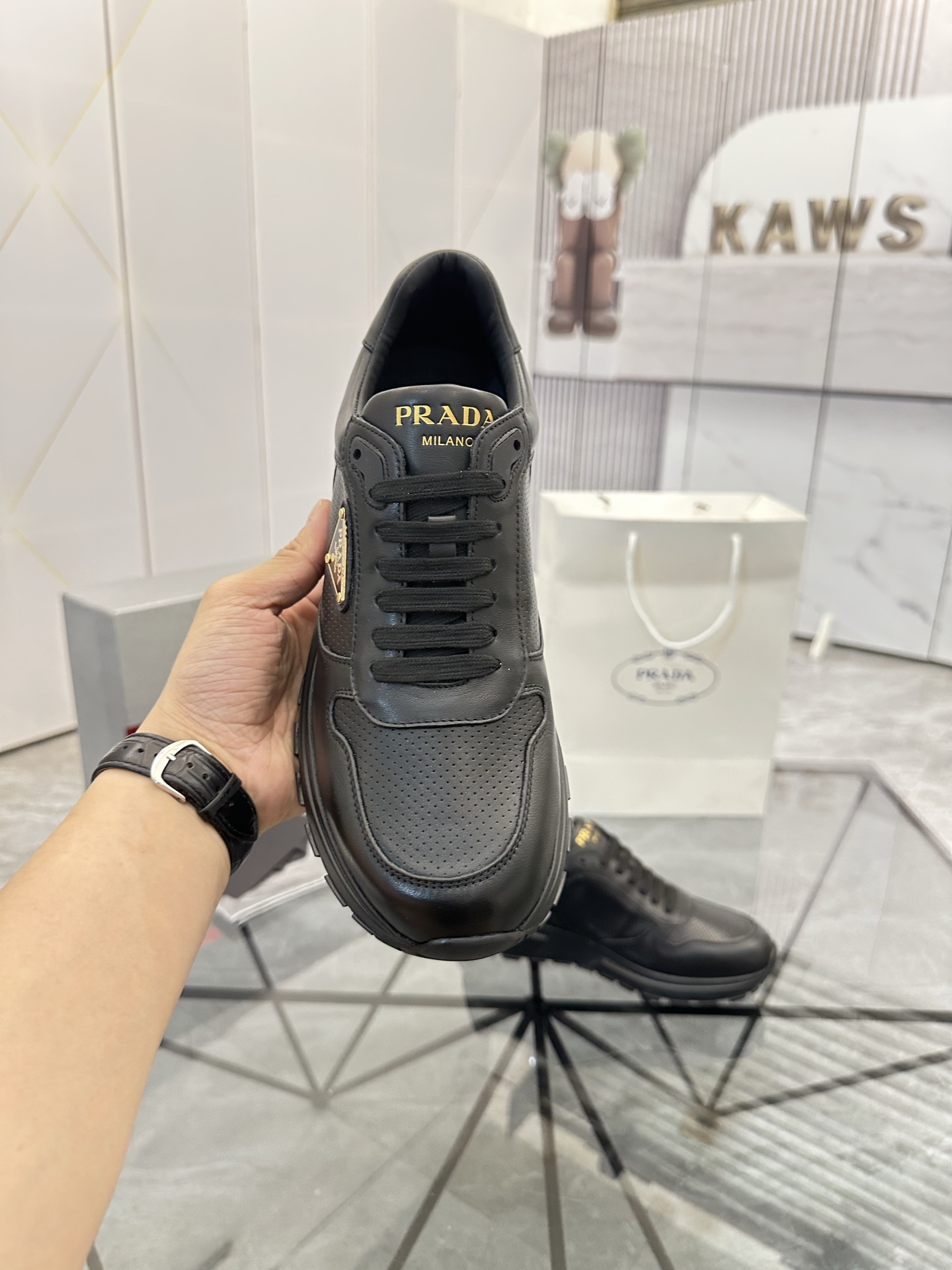Precio de venta: P270 Artículos de alta gama y máxima calidadMarca: Prada *"Prada*" mocasines de cañ