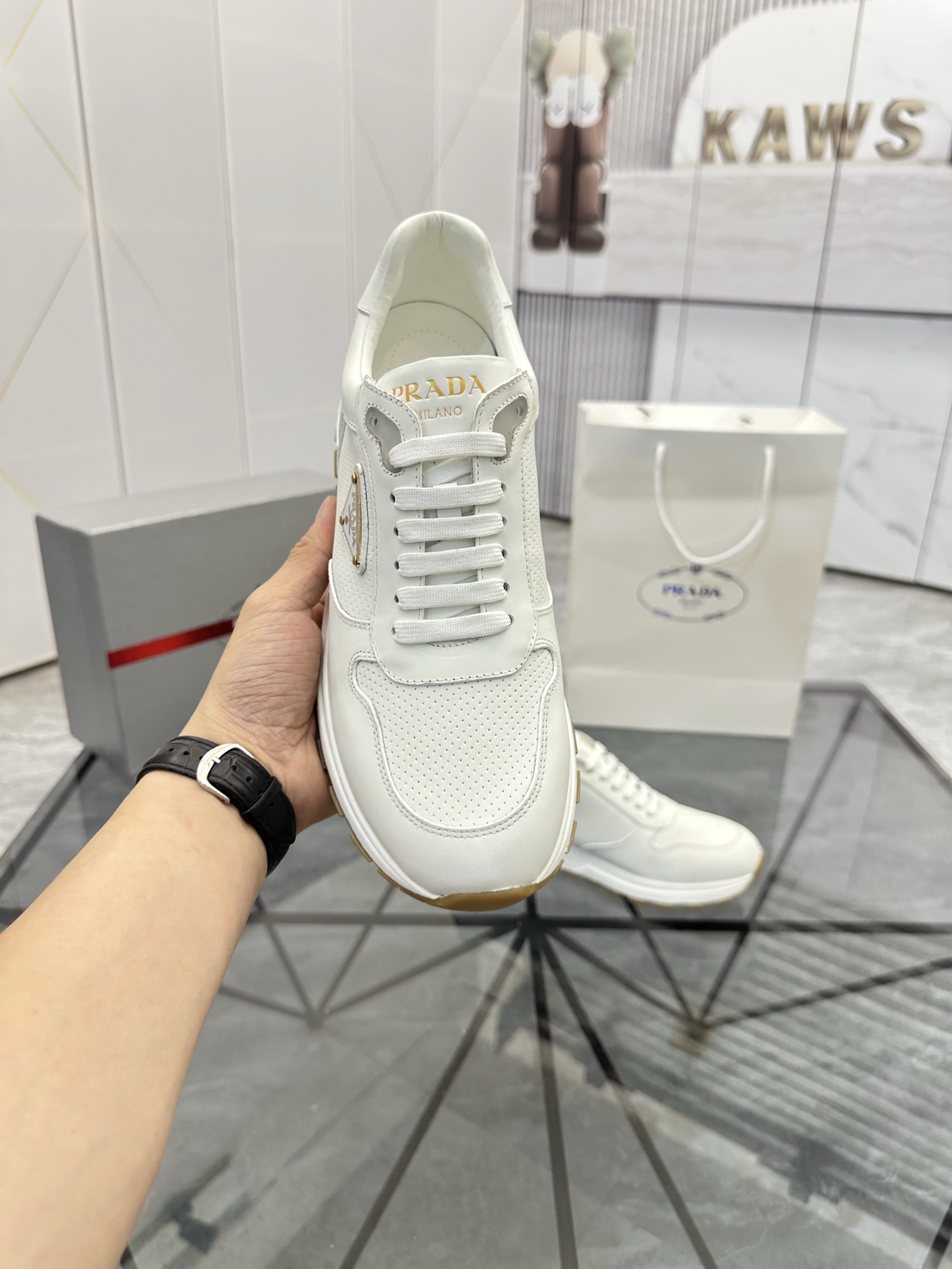 Precio de venta: P270 Artículos de alta gama y máxima calidadMarca: Prada *"Prada*" mocasines de cañ