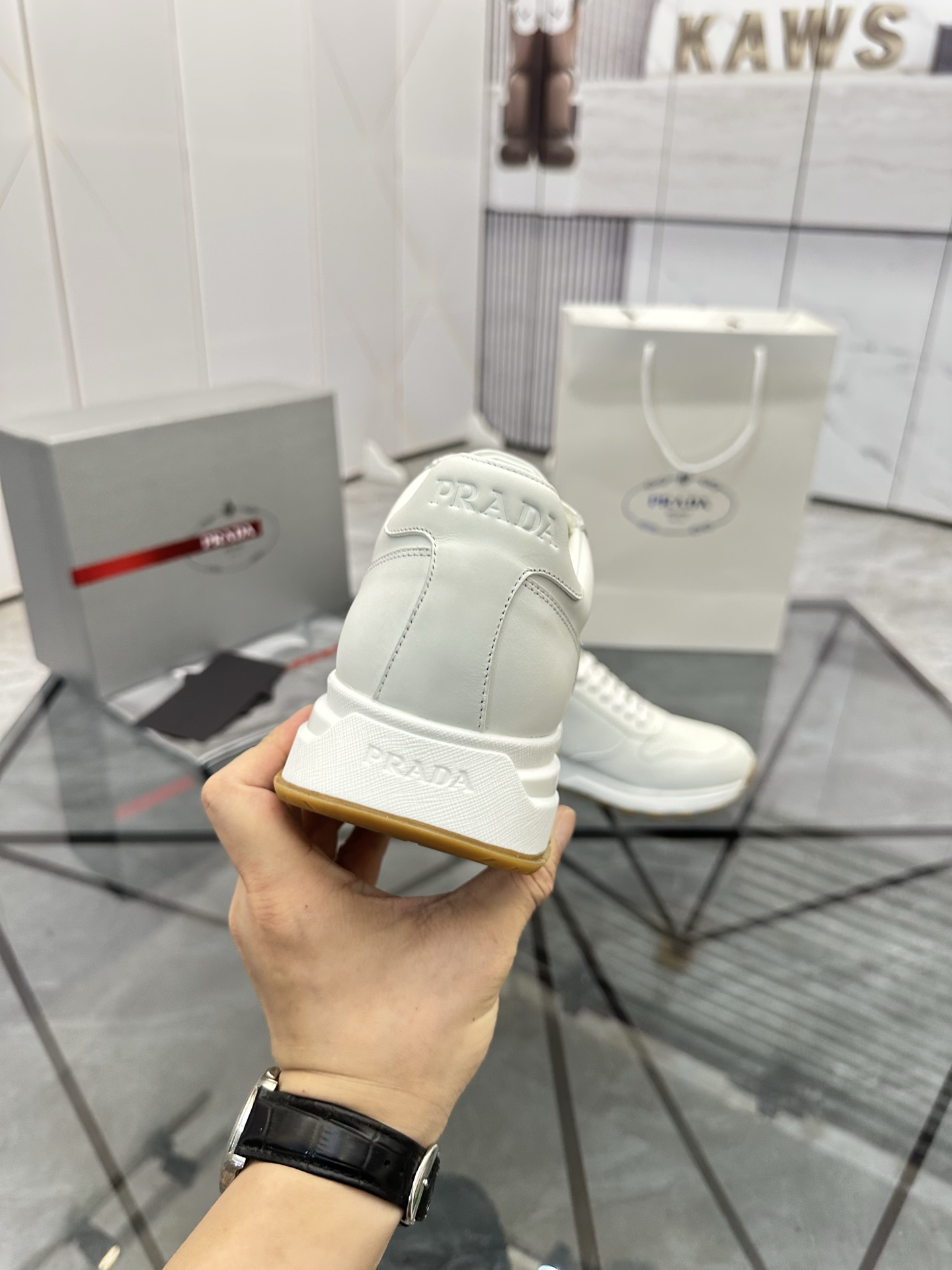 Precio de venta: P270 Artículos de alta gama y máxima calidadMarca: Prada *"Prada*" mocasines de cañ