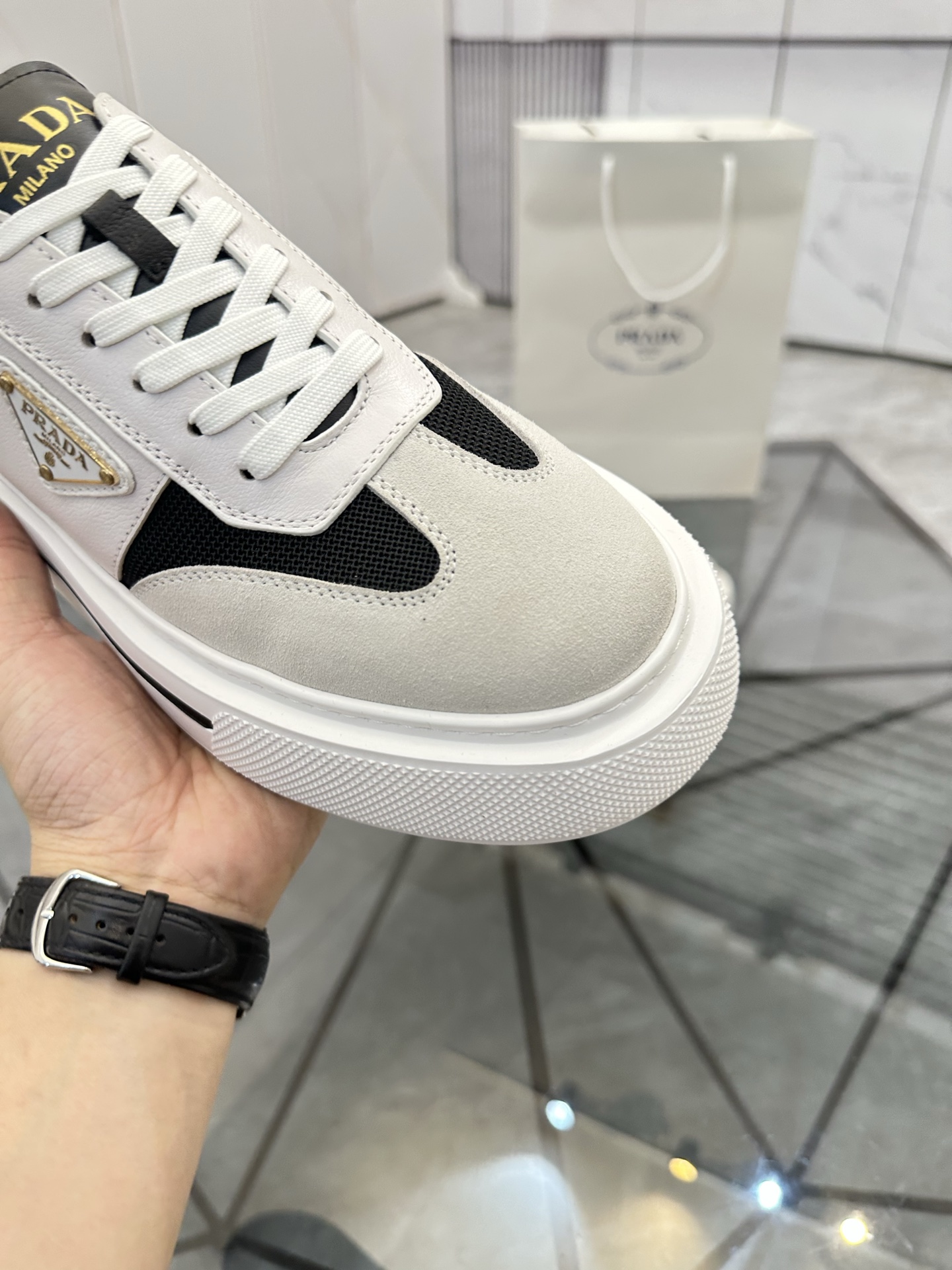 Precio de venta: P270 Artículos de alta gama y máxima calidadMarca: Prada *"Prada*" mocasines de cañ