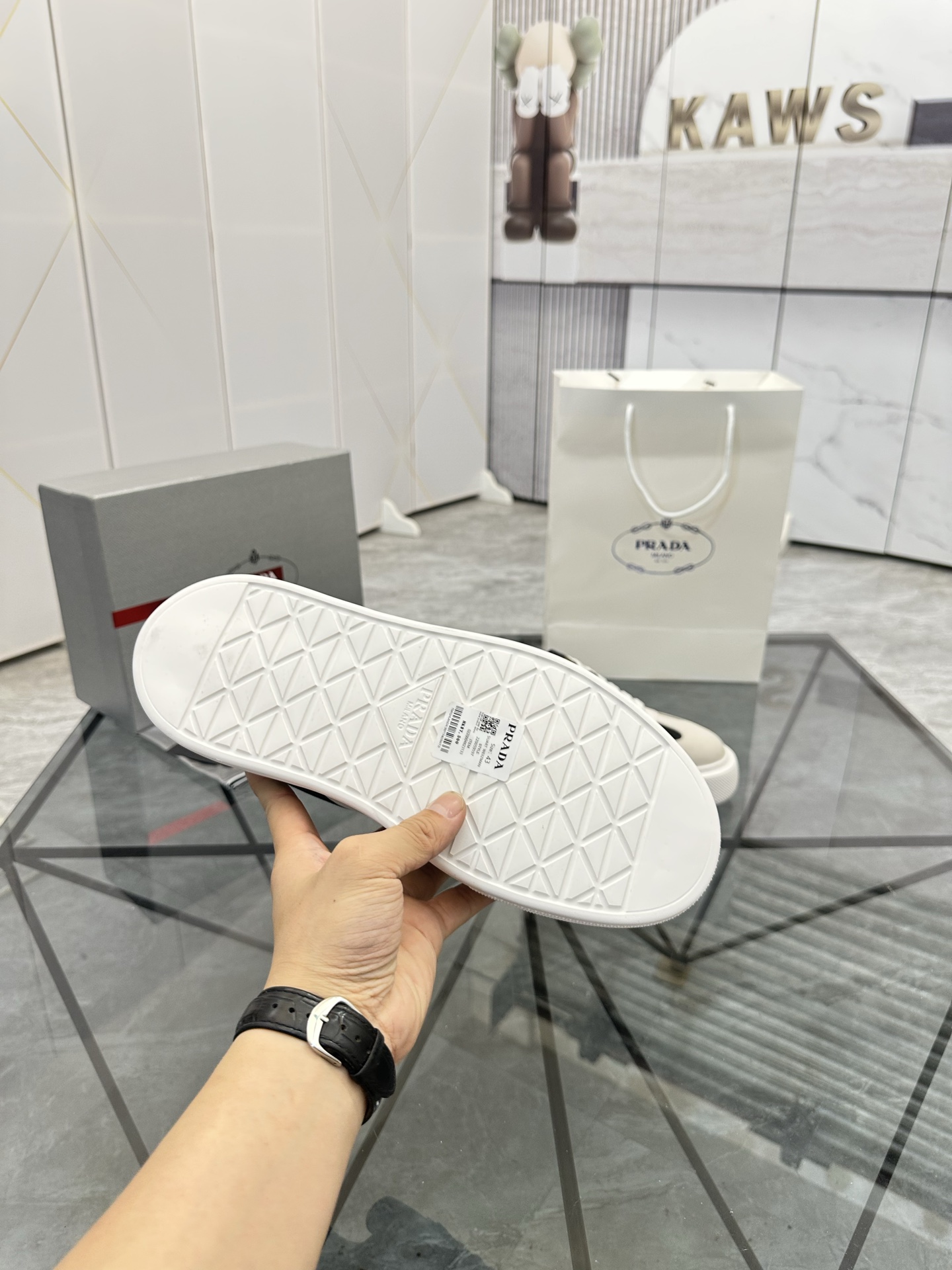 Precio de venta: P270 Artículos de alta gama y máxima calidadMarca: Prada *"Prada*" mocasines de cañ