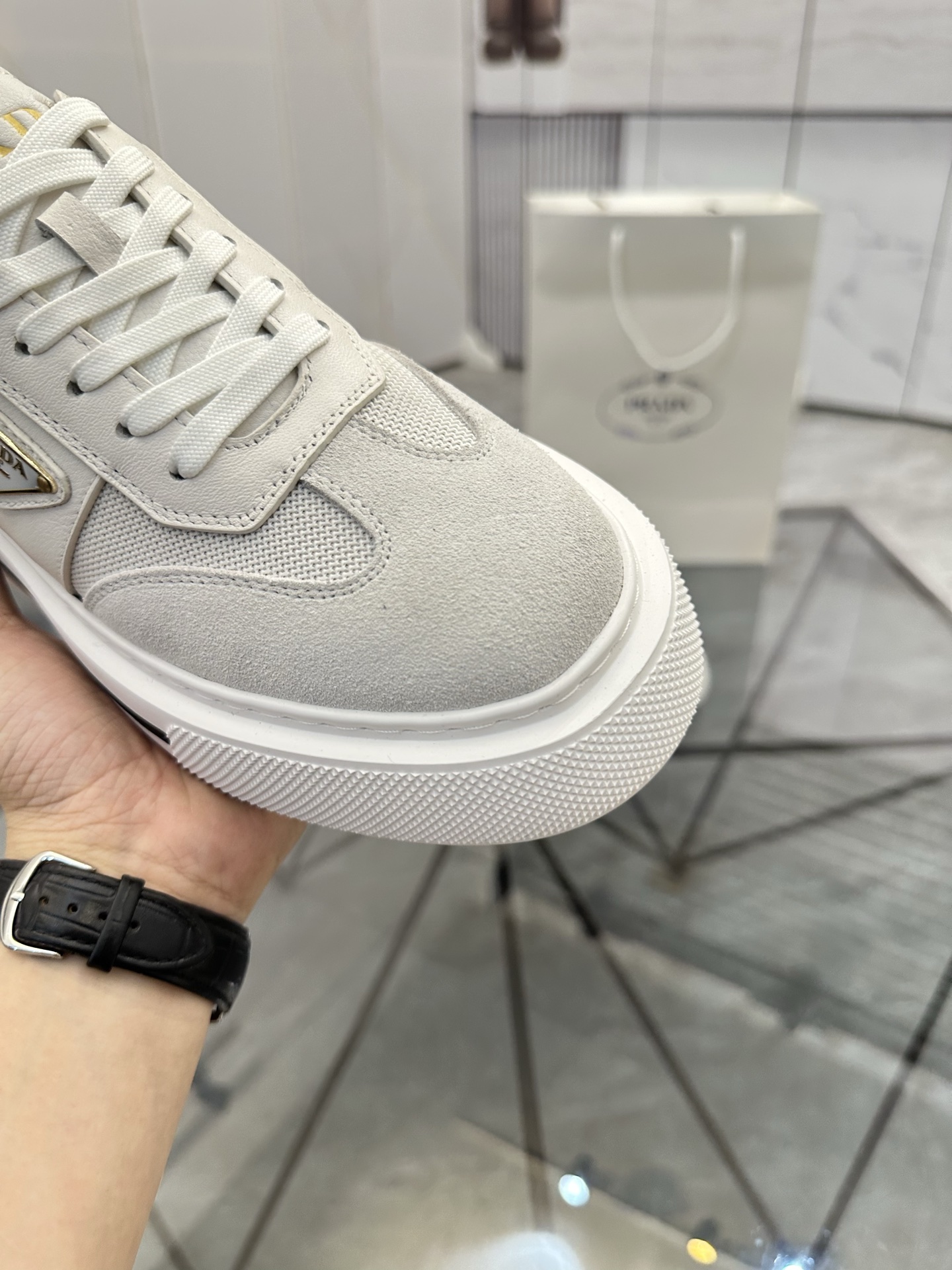 Precio de venta: P270 Artículos de alta gama y máxima calidadMarca: Prada *"Prada*" mocasines de cañ