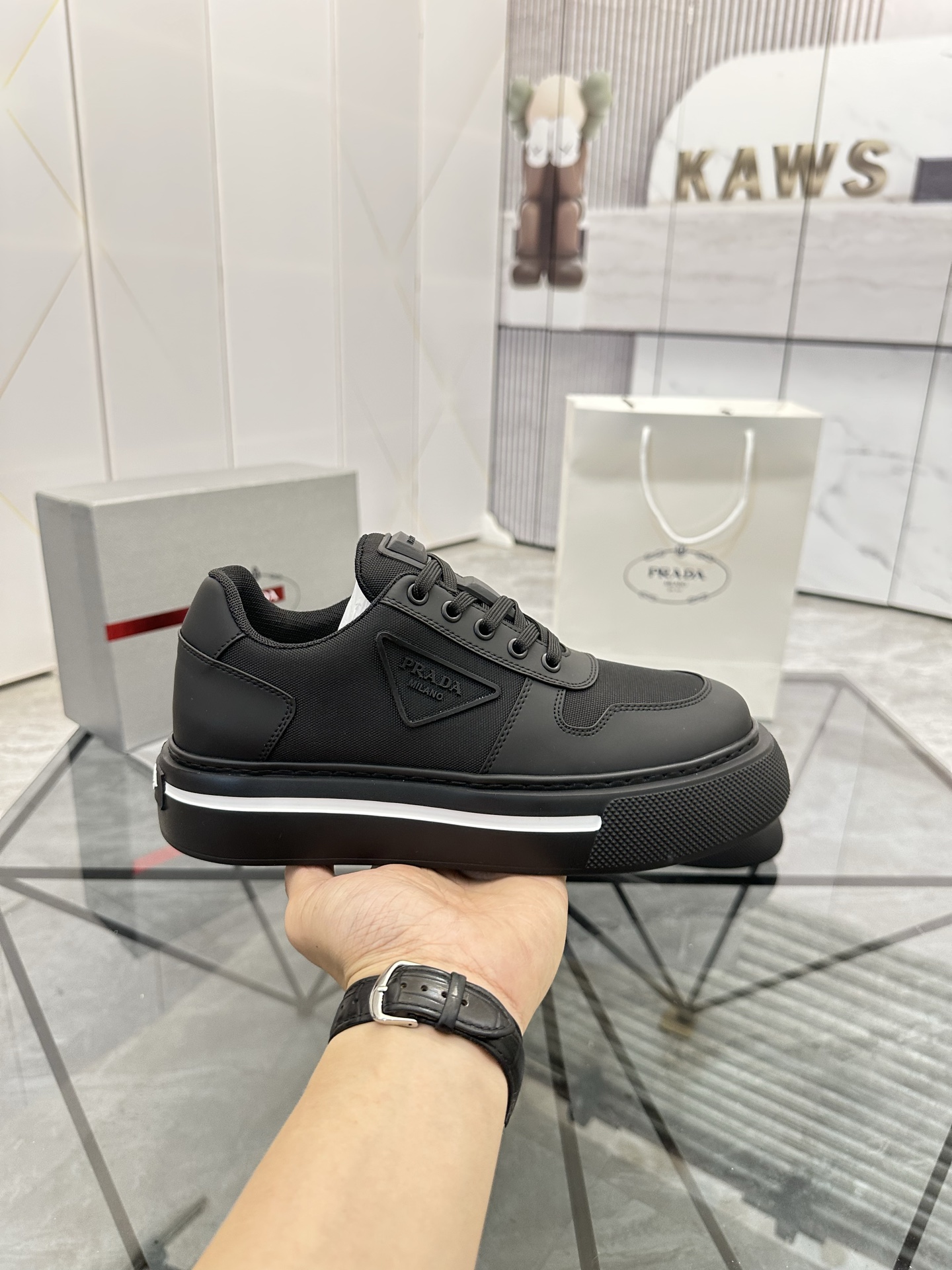 Precio de venta: P270 Calidad superior de gama altaMarca: Prada *"Prada*" mocasines de caña bajaTall