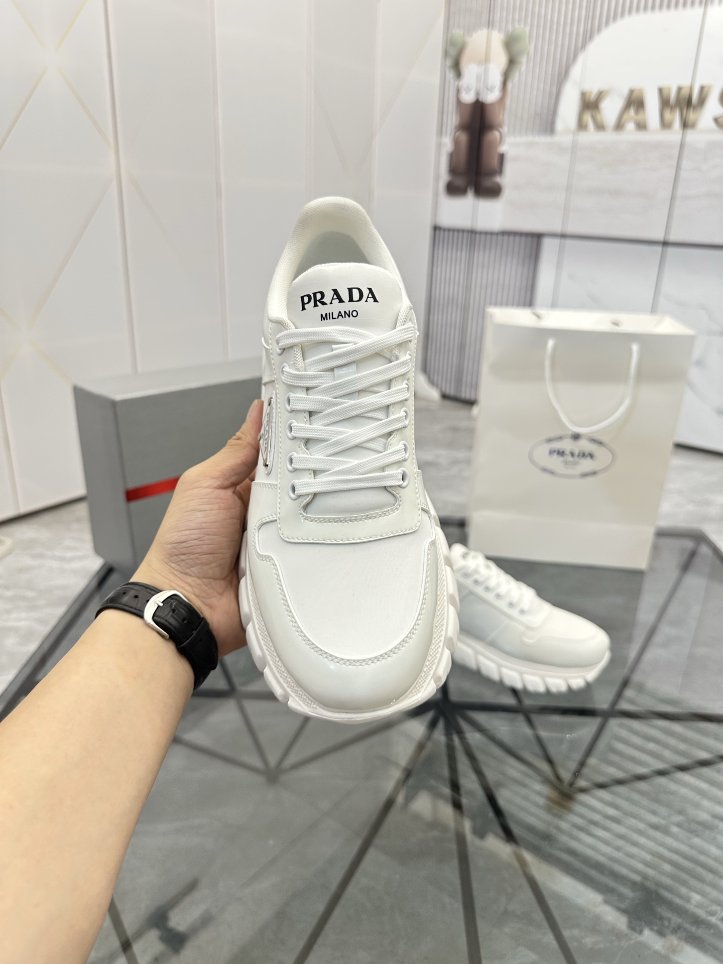 Precio de venta: P270 Calidad superior de gama altaMarca: Prada *"Prada*" mocasines de caña bajaTall