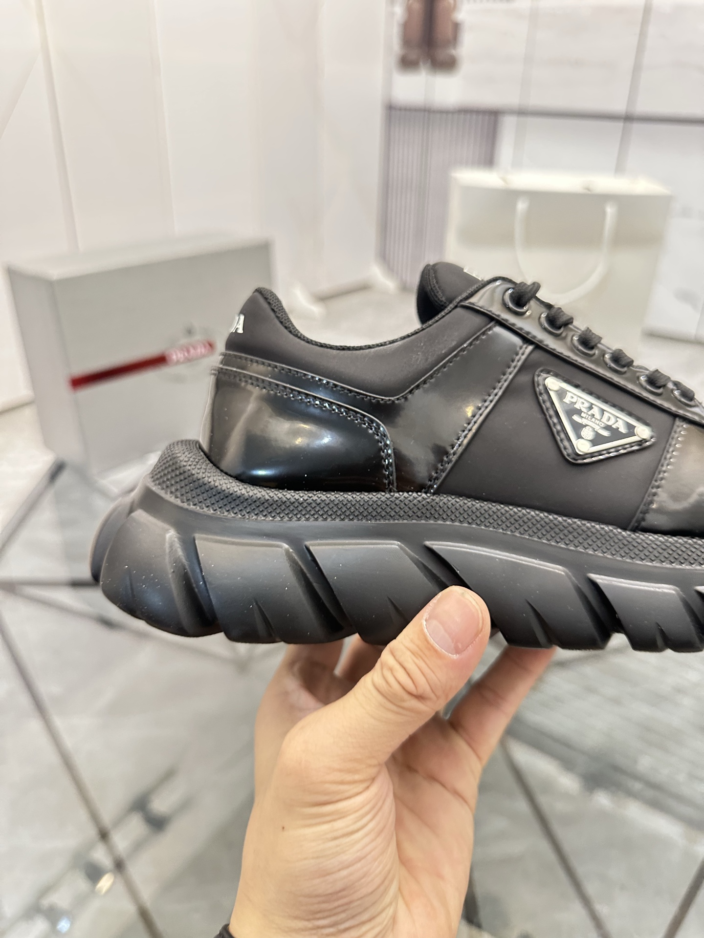 Precio de venta: P270 Calidad superior de gama altaMarca: Prada *"Prada*" mocasines de caña bajaTall