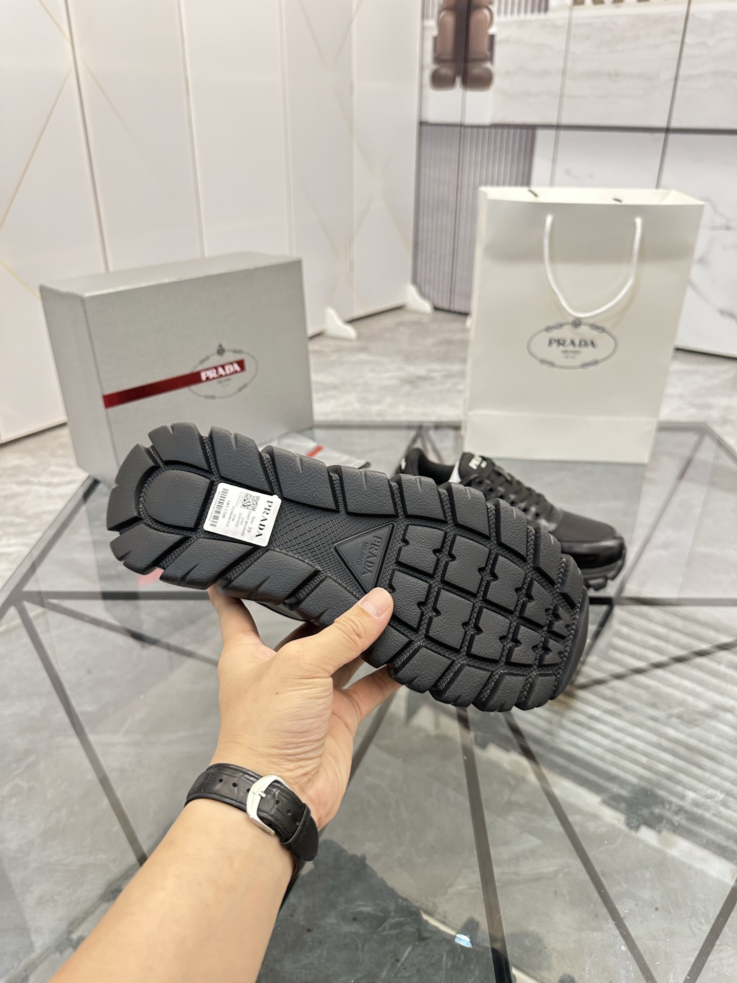 Precio de venta: P270 Calidad superior de gama altaMarca: Prada *"Prada*" mocasines de caña bajaTall