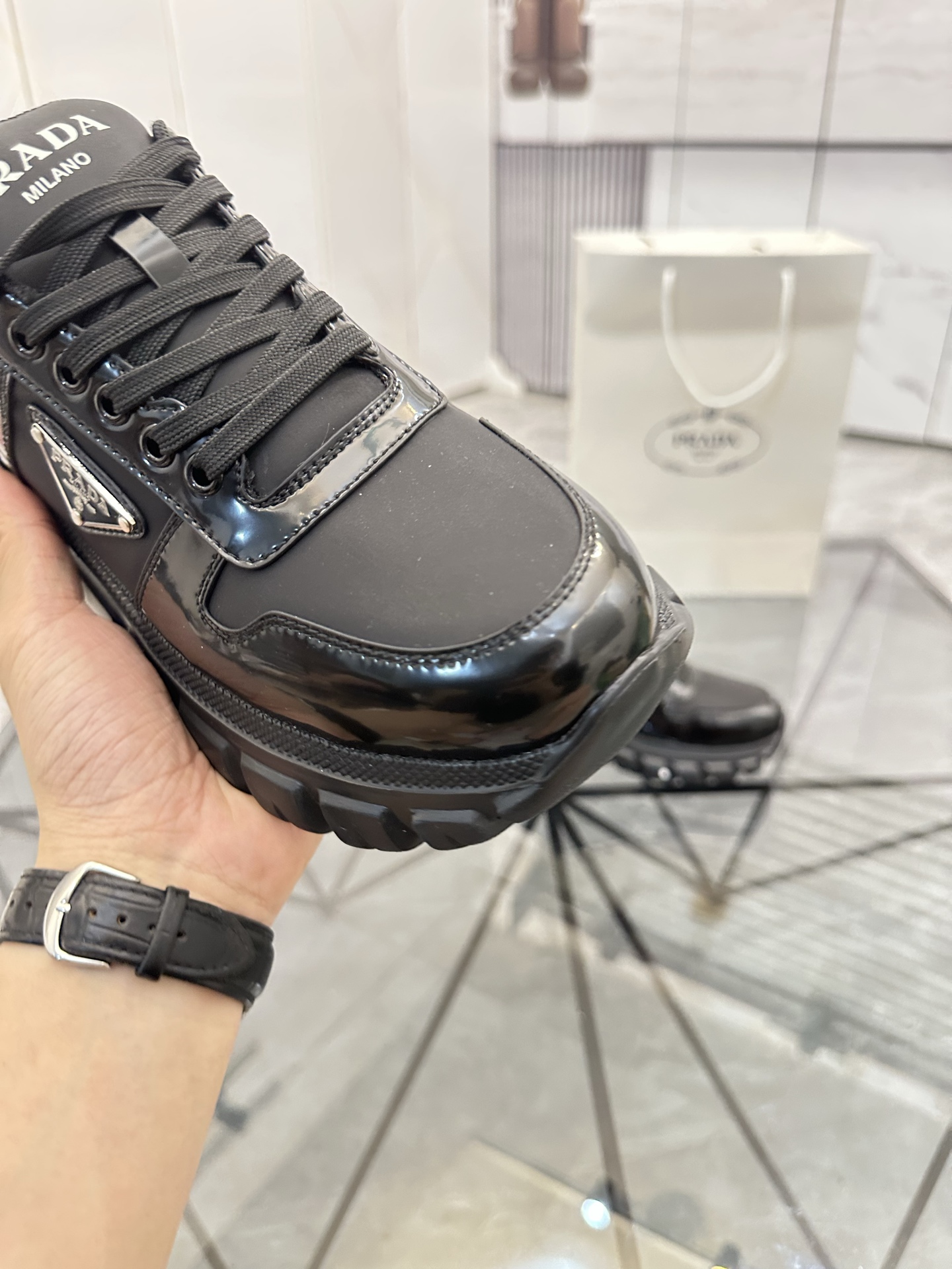 Precio de venta: P270 Calidad superior de gama altaMarca: Prada *"Prada*" mocasines de caña bajaTall