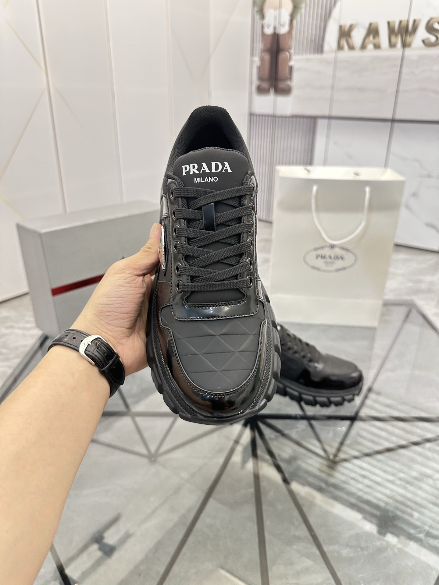 Precio de venta: P270 Calidad superior de gama altaMarca: Prada *"Prada*" mocasines de caña bajaTall