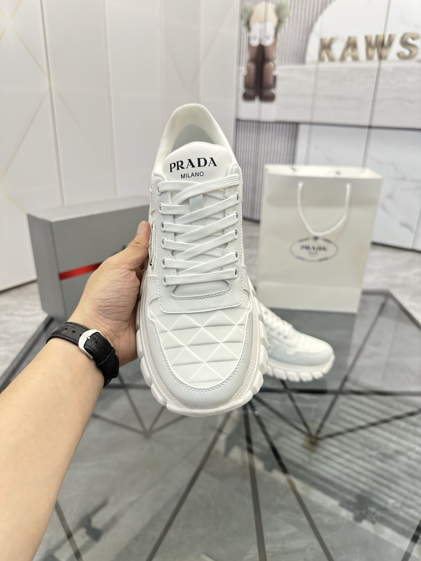 Precio de venta: P270 Calidad superior de gama altaMarca: Prada *"Prada*" mocasines de caña bajaTall