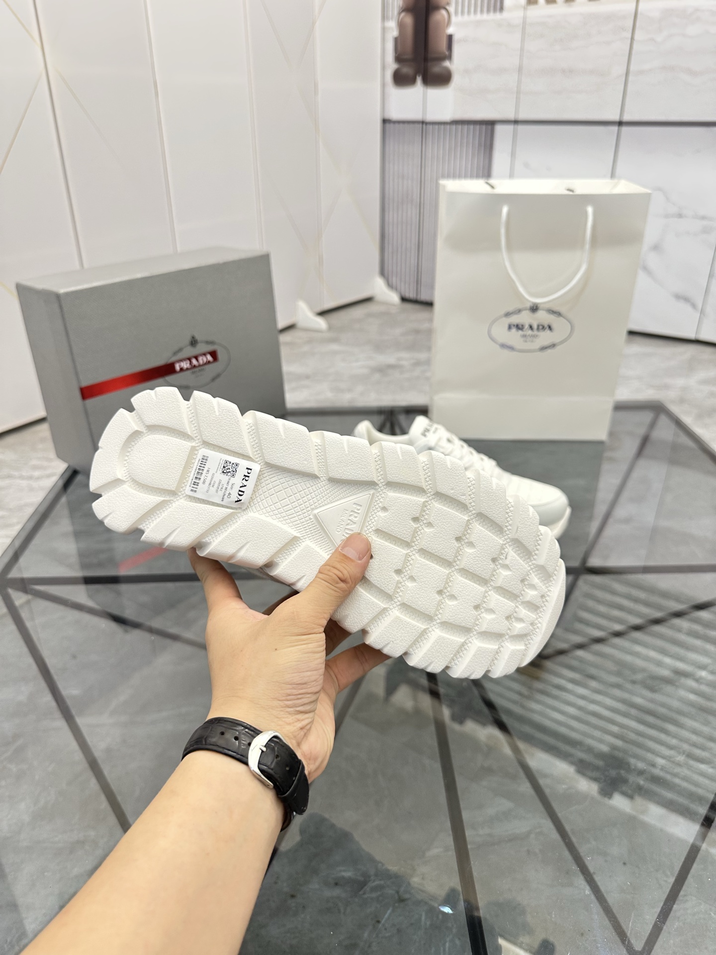 Precio de venta: P270 Calidad superior de gama altaMarca: Prada *"Prada*" mocasines de caña bajaTall