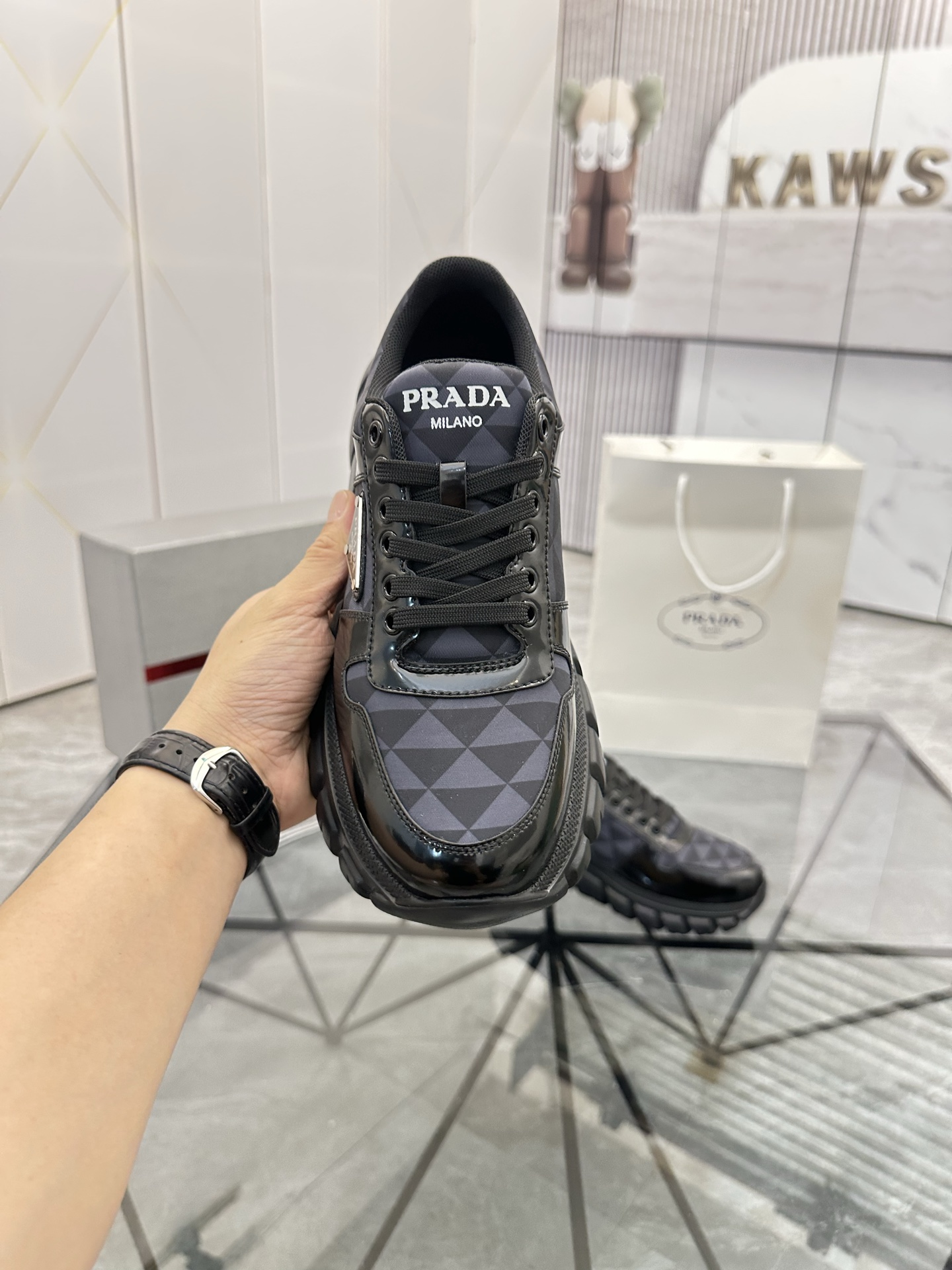 Precio de venta: P270 Calidad superior de gama altaMarca: Prada *"Prada*" mocasines de caña bajaTall