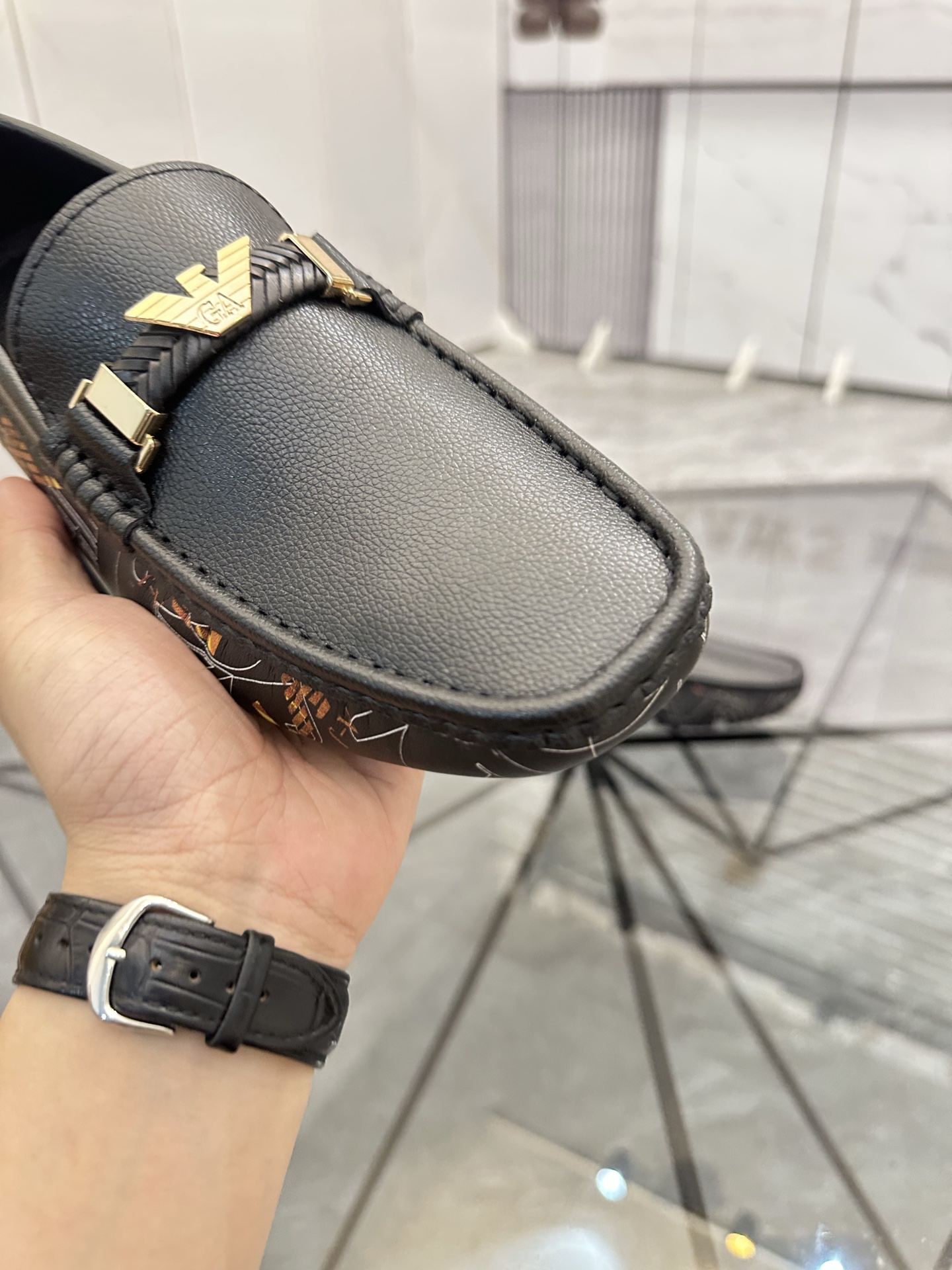 Precio de venta: P170 Marca: Armani* "Armani*" Zapatos de soja Talla: 38-44(45...) Material: Cuero d