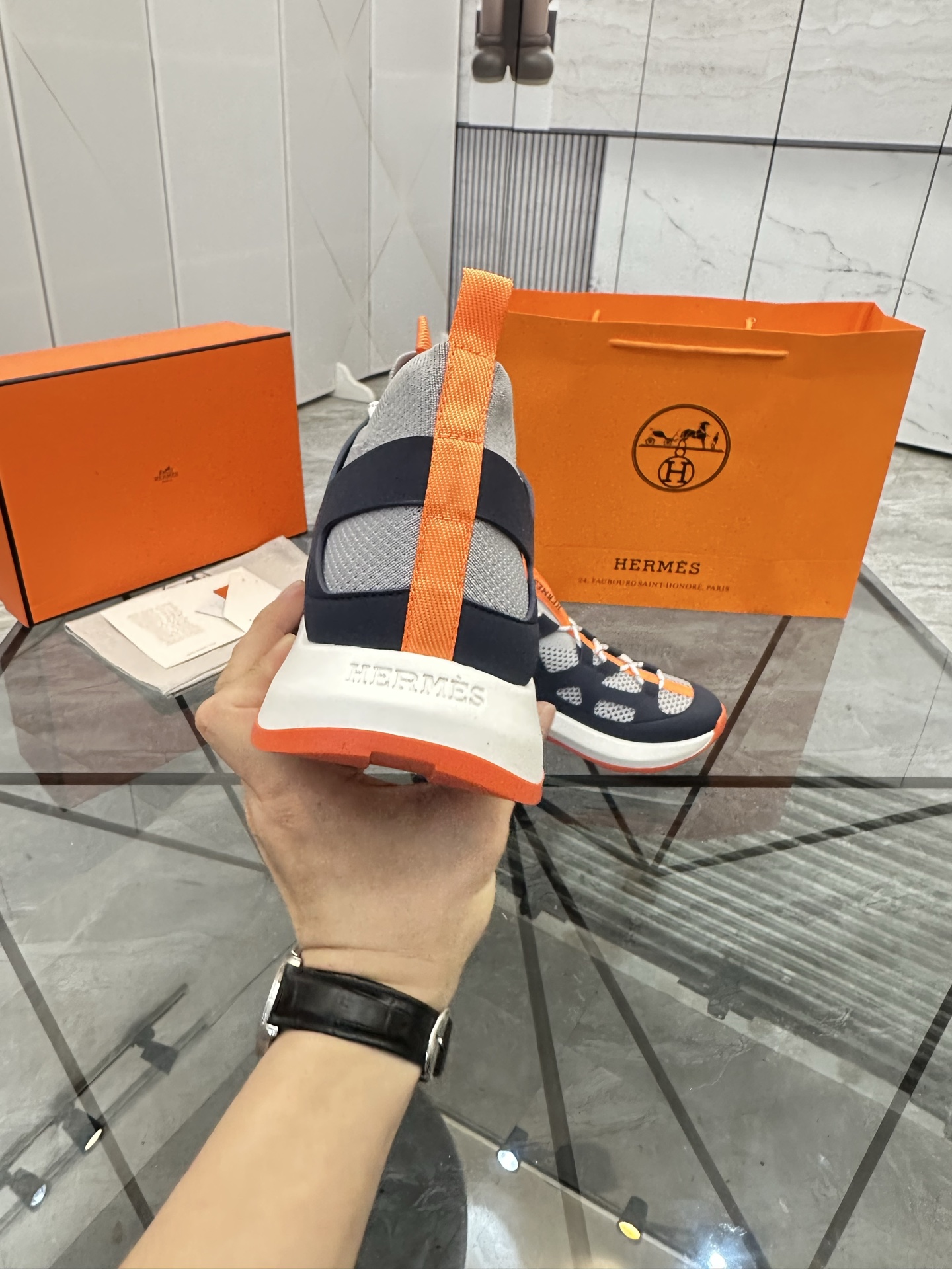 Precio de venta: P310 Bienes de gama alta, de alta calidadMarca: Hermes *"Hermes*" mocasines de caña