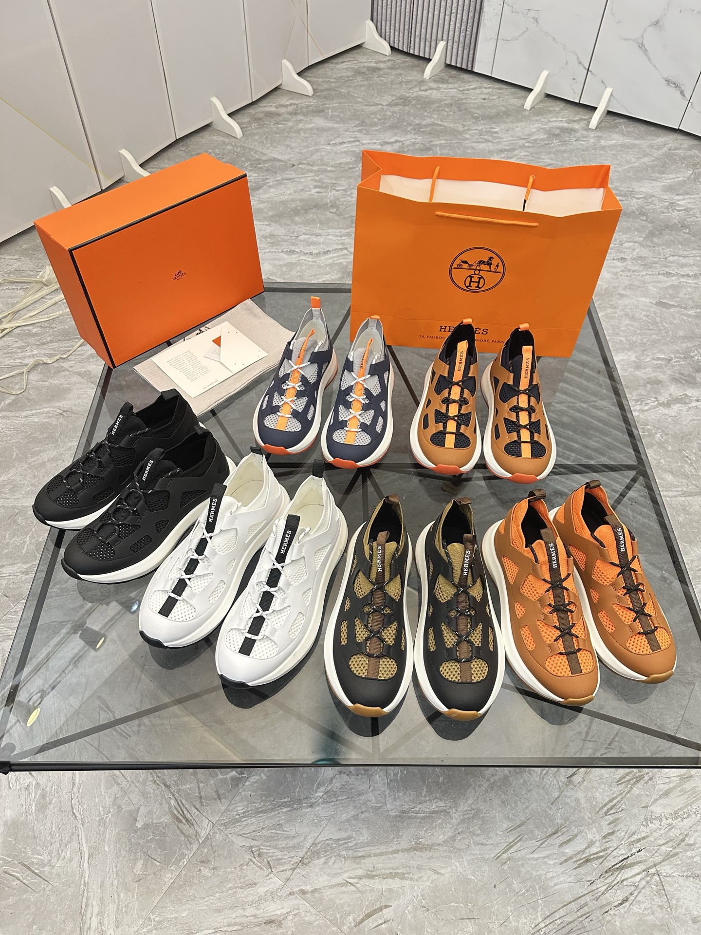 Precio de venta: P310 Bienes de gama alta, de alta calidadMarca: Hermes *"Hermes*" mocasines de caña
