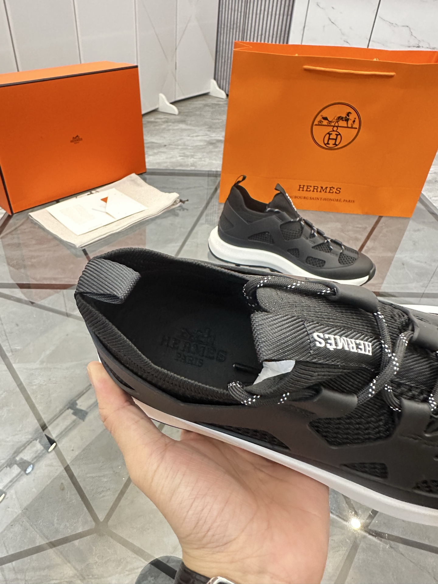 Precio de venta: P310 Bienes de gama alta, de alta calidadMarca: Hermes *"Hermes*" mocasines de caña