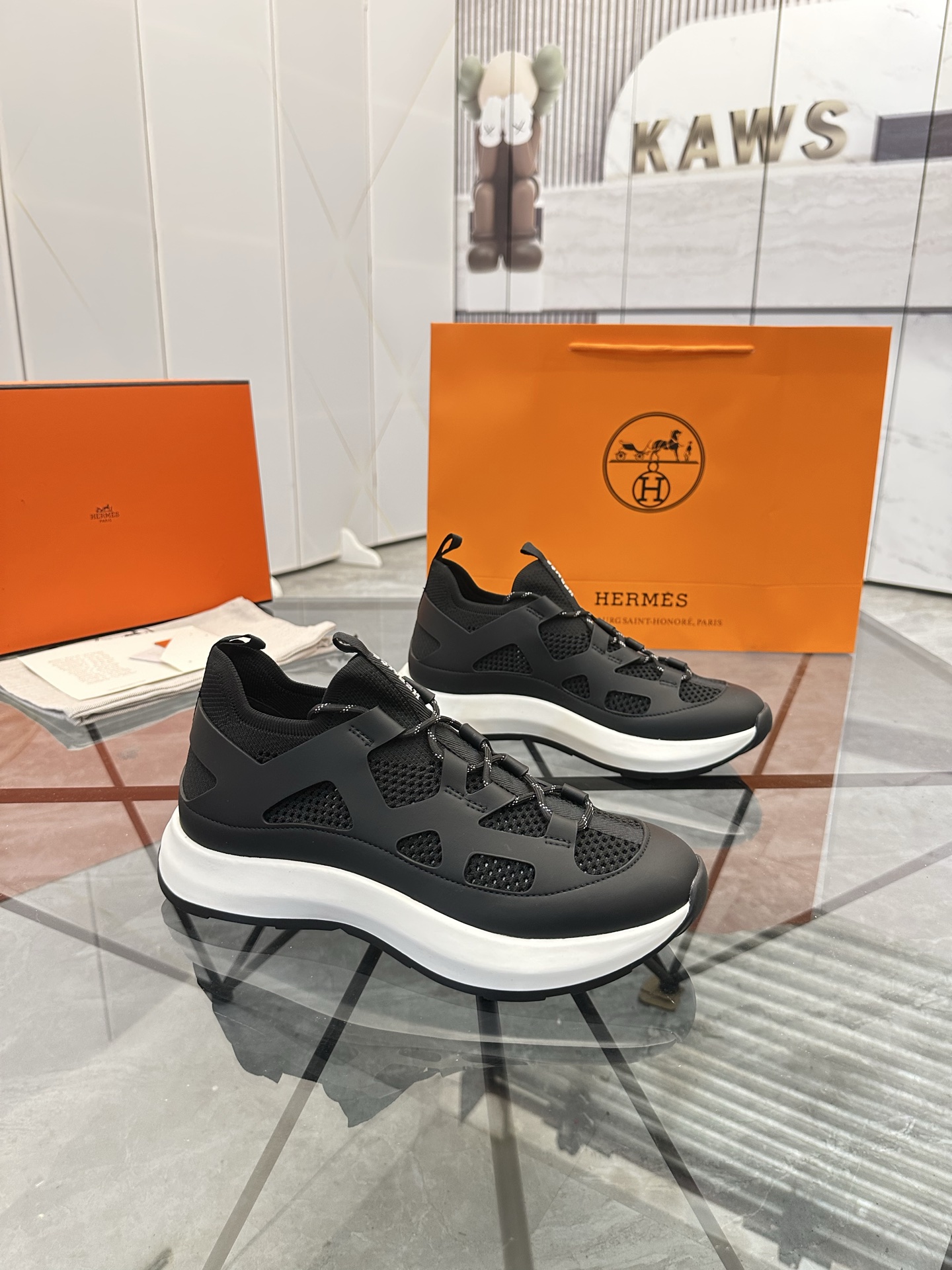 Precio de venta: P310 Bienes de gama alta, de alta calidadMarca: Hermes *"Hermes*" mocasines de caña
