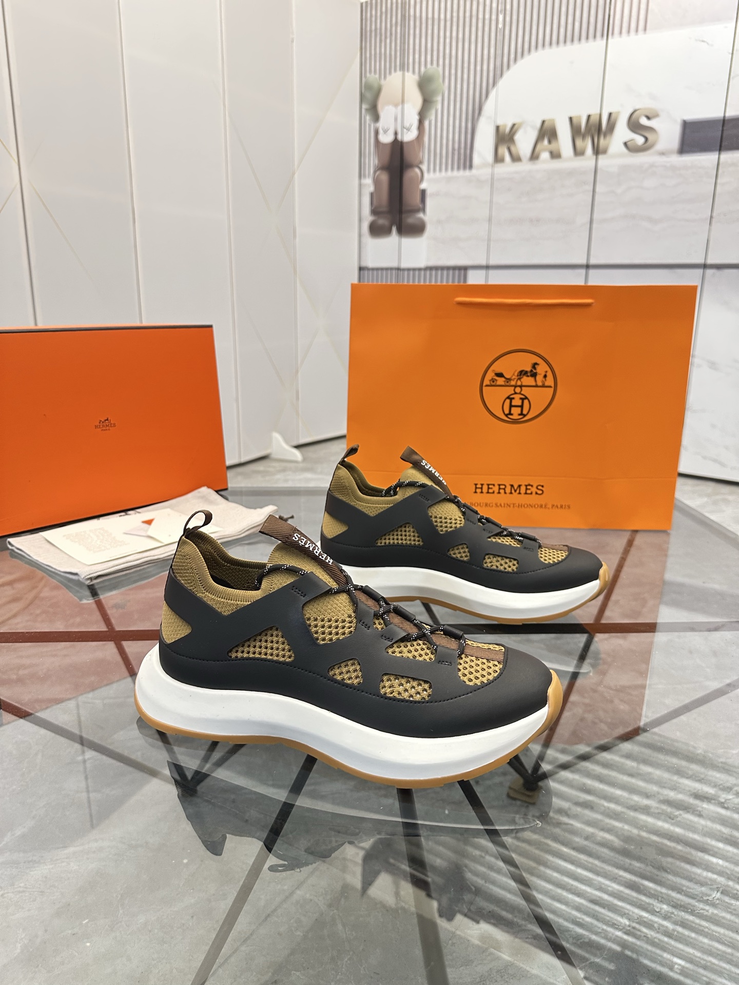 Precio de venta: P310 Bienes de gama alta, de alta calidadMarca: Hermes *"Hermes*" mocasines de caña